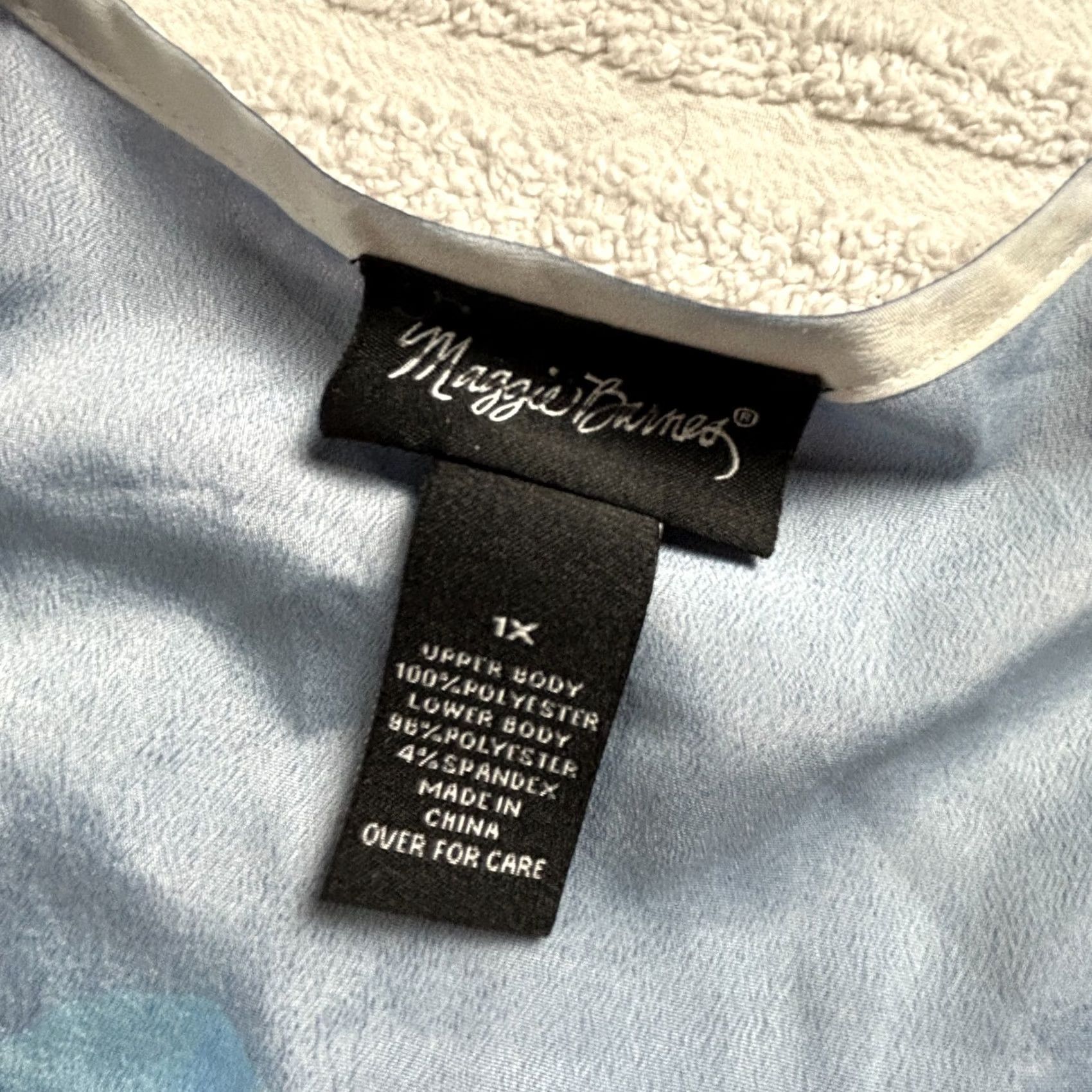 Vintage Maggie Barnes Womens 1X Ombre Floral Print Top Blue Short Sleeve Scoop Neck Shirt Adults Mens Womens Girls Boys Size XL / US 12-14 / IT 48-50 - 3 Thumbnail