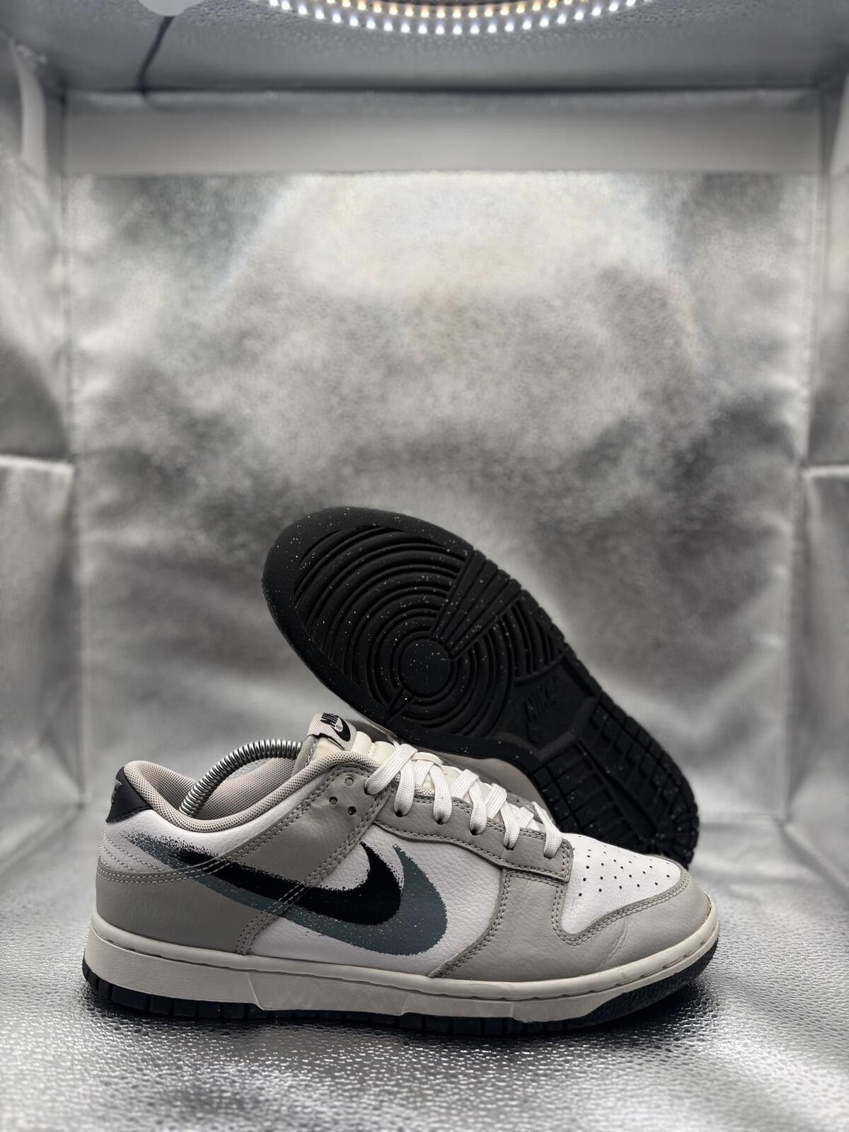 Nike Nike dunk low stencil swossh Size US 9 / EU 42 - 1 Thumbnail