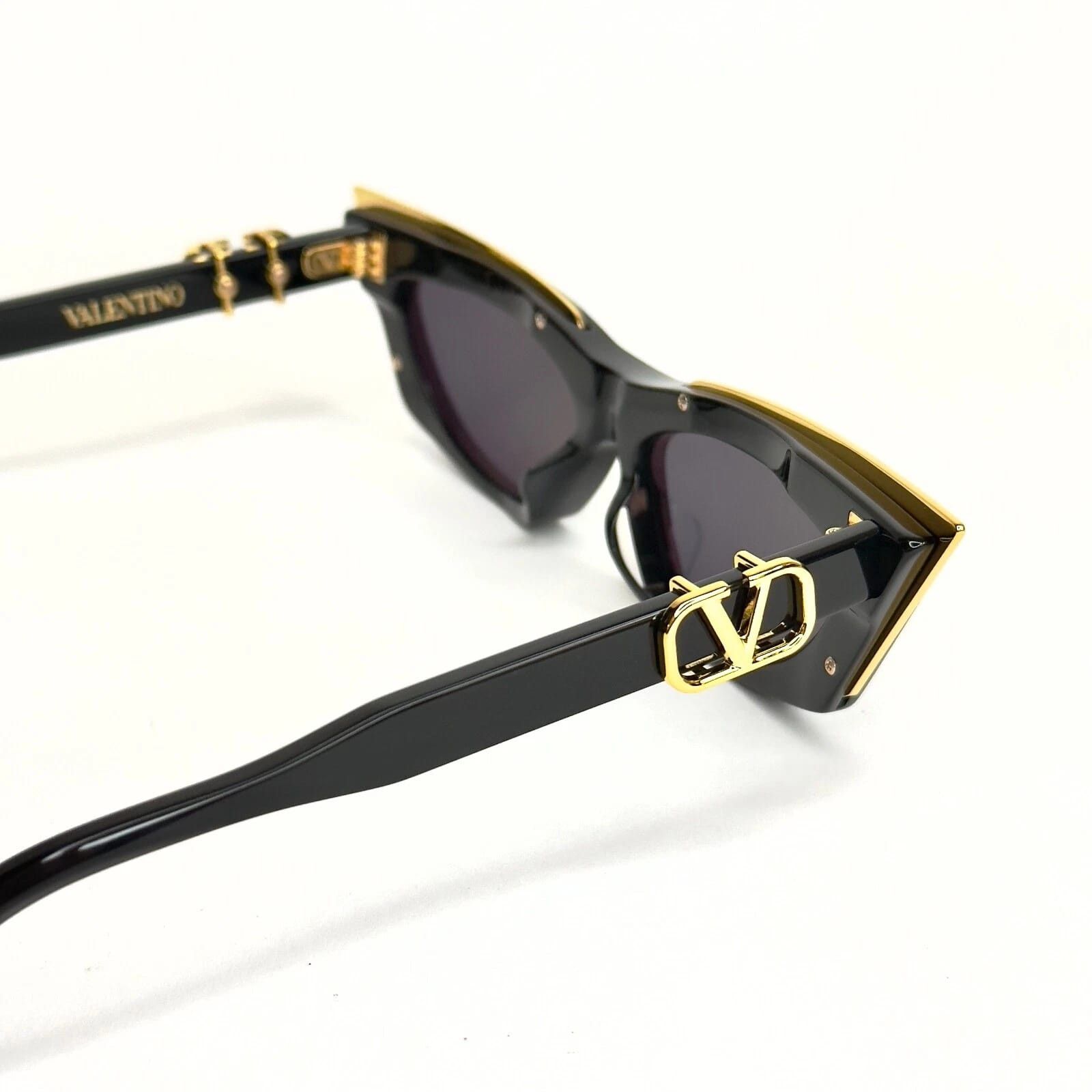 Valentino VALENTINO V GOLDCUT I VLS113 Gold VLS 113A Fashion Sunglass Size ONE SIZE - 2 Thumbnail
