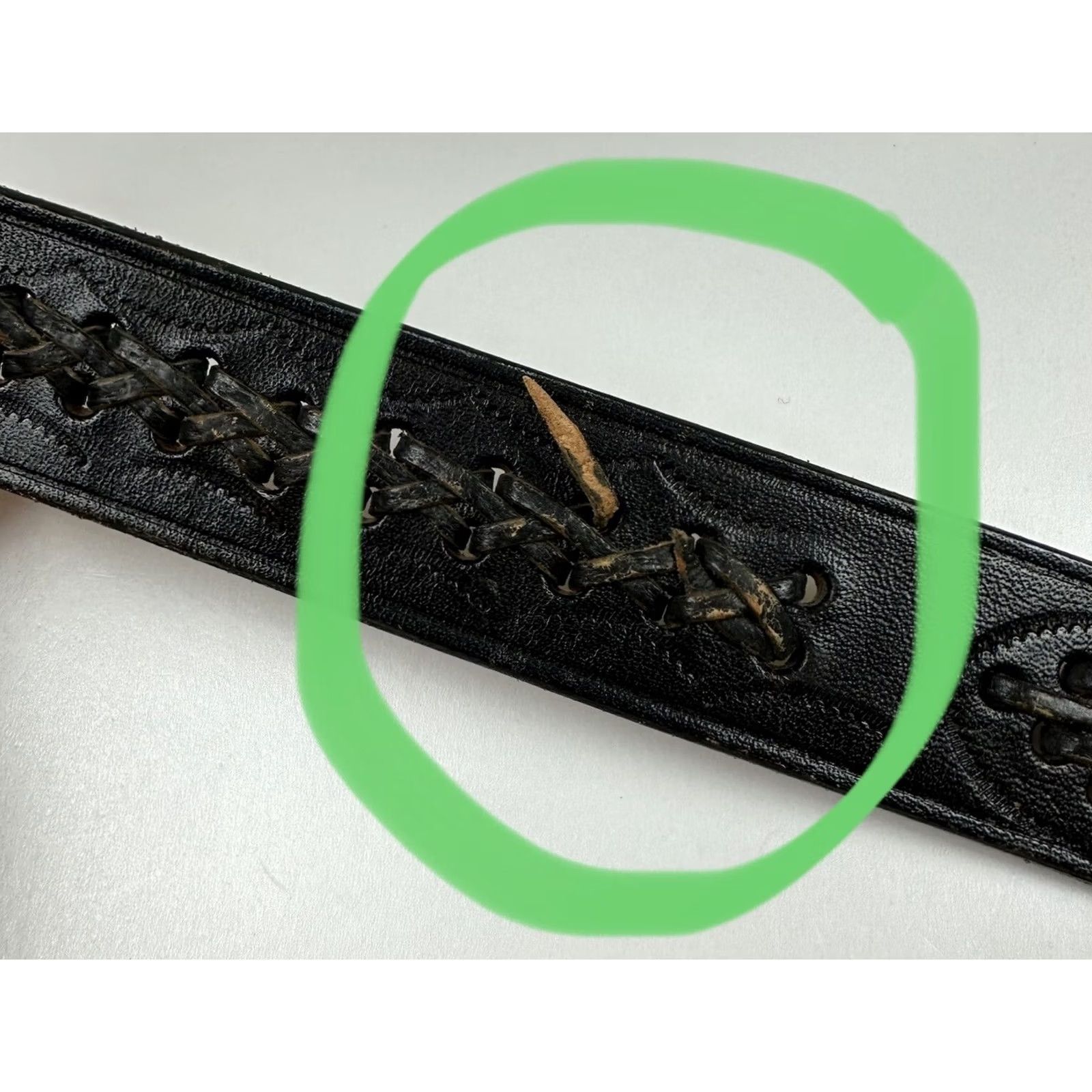 Vintage VINTAGE Handmade Western Belt 42 Mens Dark Brown Leather Distressed Whipstitch Embossing Belt Size 42 - 5 Thumbnail