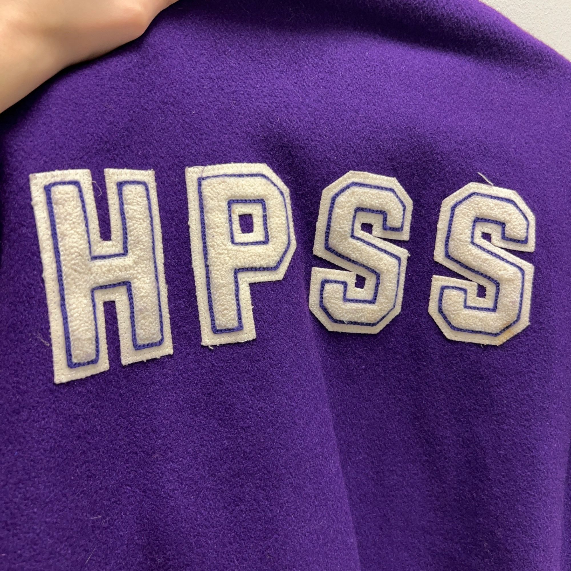 Vintage Vintage Purple and White Huskies “HPSS” #4 Varsity Jacket Size US L / EU 52-54 / 3 - 8 Thumbnail