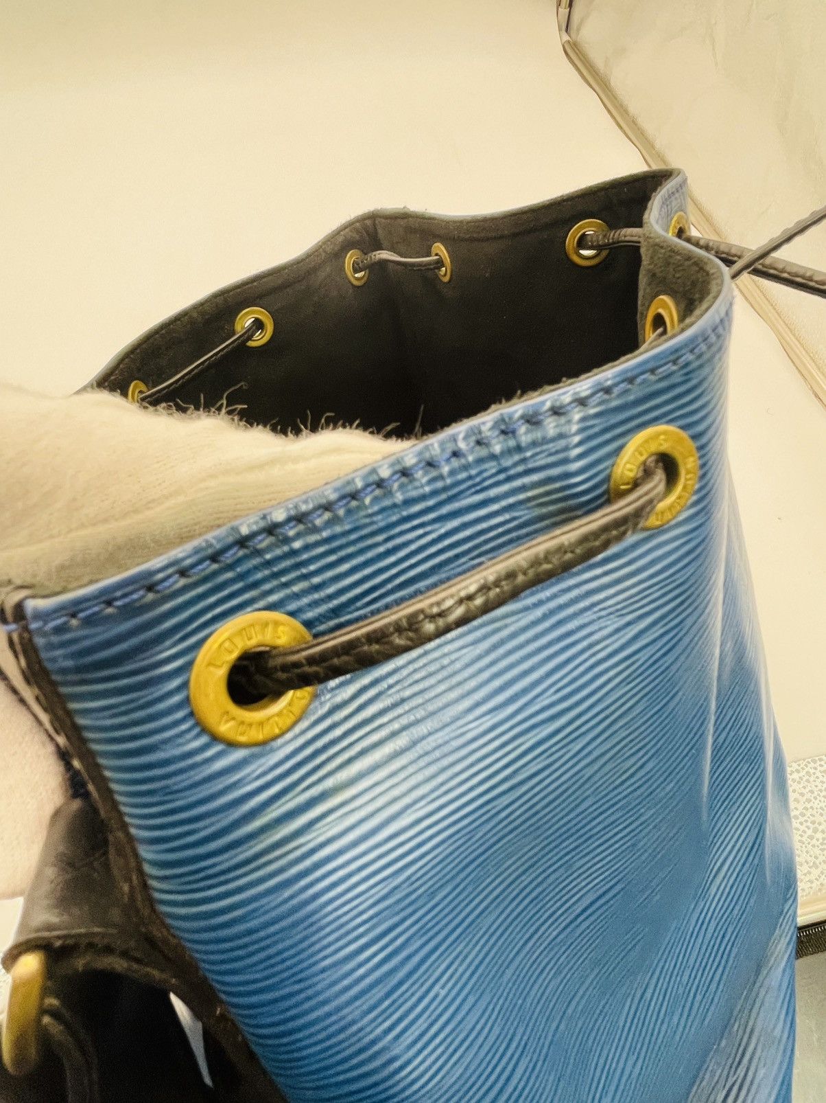 Louis Vuitton Louis Vuitton Epi Noe Blue Black Leather Shoulder Bag Size ONE SIZE - 13 Thumbnail