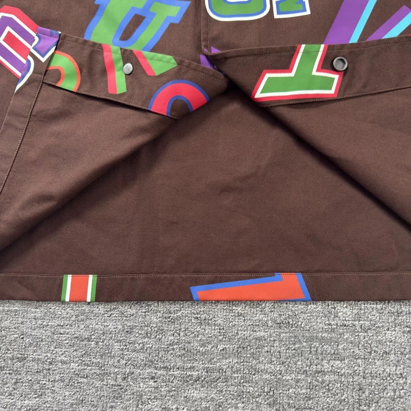 Louis Vuitton LV NBA Collaboration Brown Short-Sleeve Shirt. Size US S / EU 44-46 / 1 - 7 Thumbnail