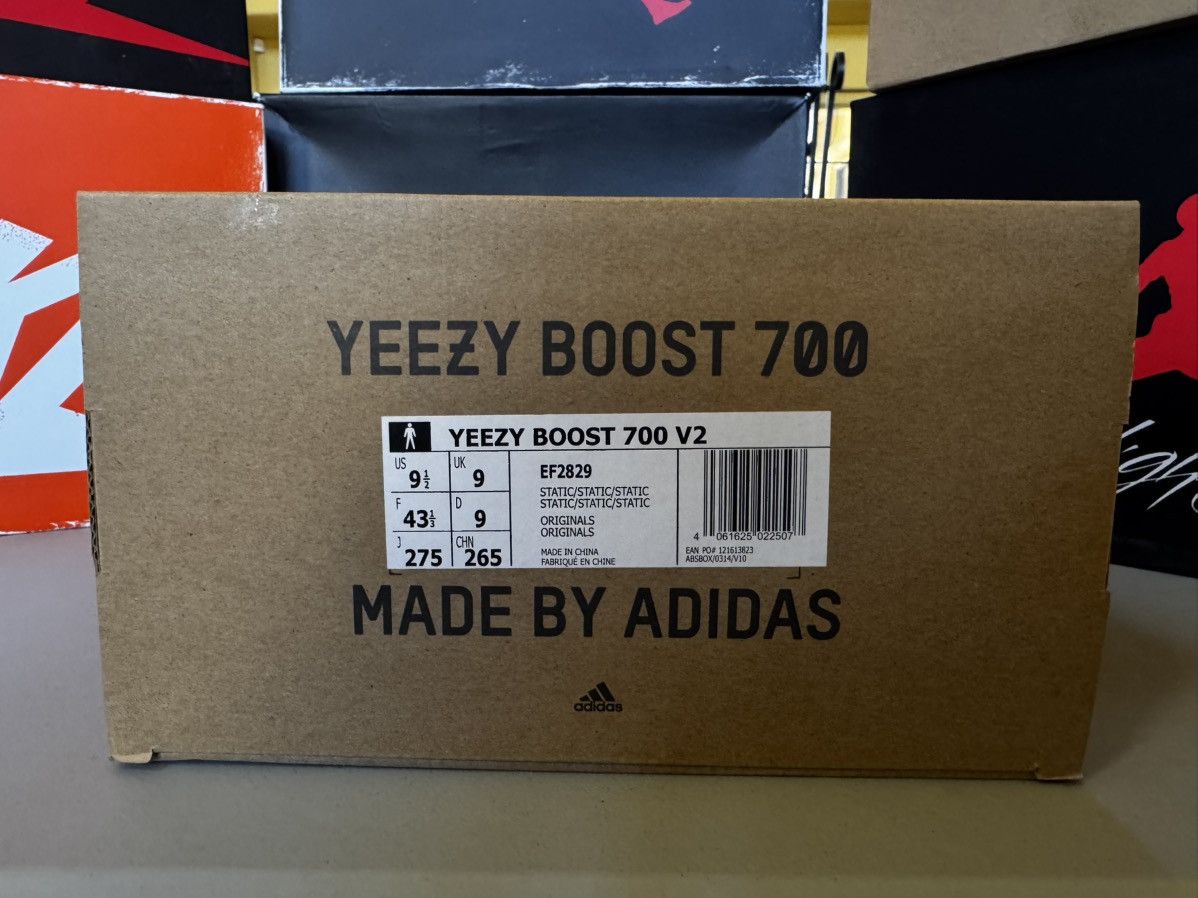 Yeezy Yeezy 700 static Size US 9.5 / EU 42-43 - 2 Thumbnail