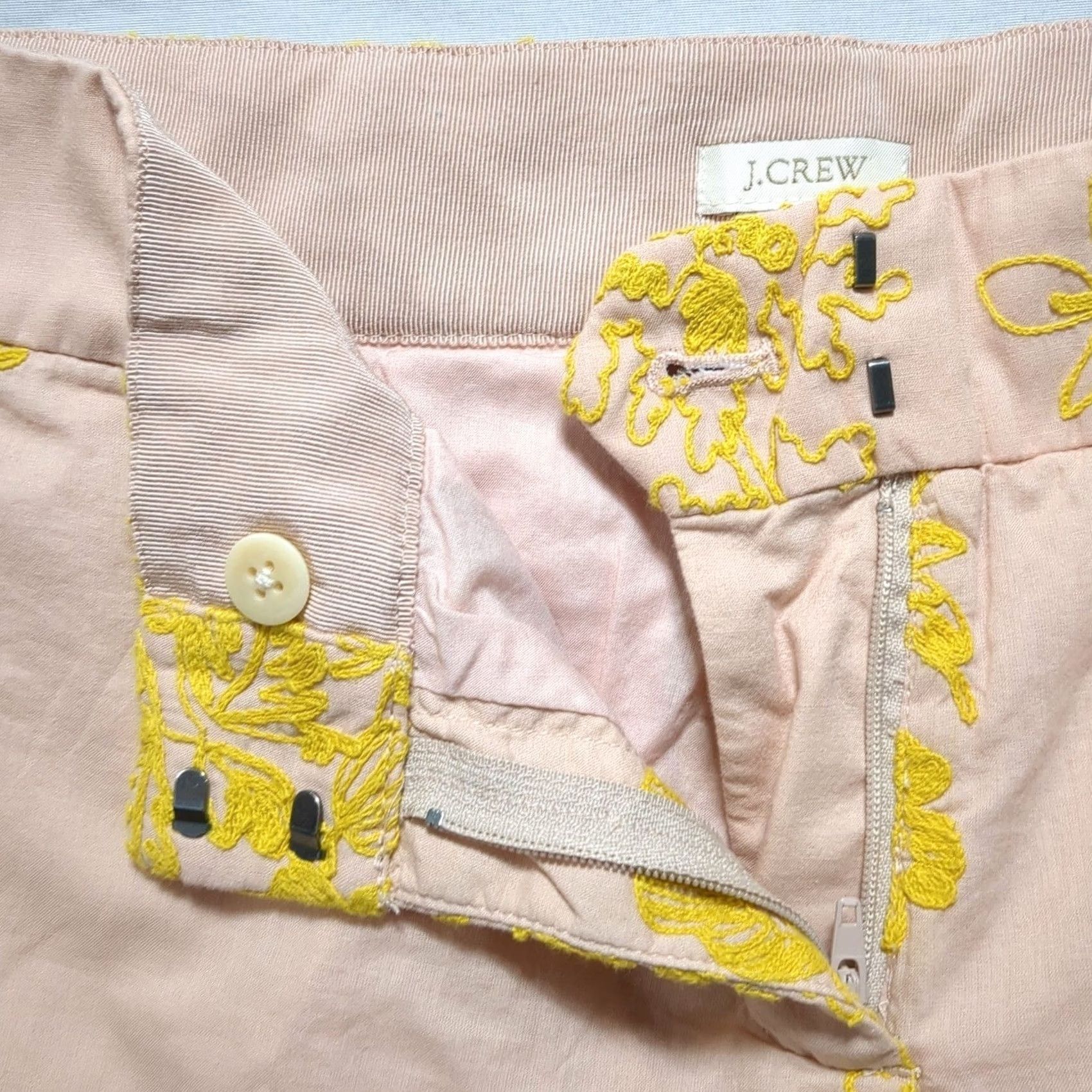 J.Crew VINTAGE J.Crew Womens Peach Floral Embroidered Cotton Shorts 4 Size 24" / US 00 / IT 34 - 2 Thumbnail