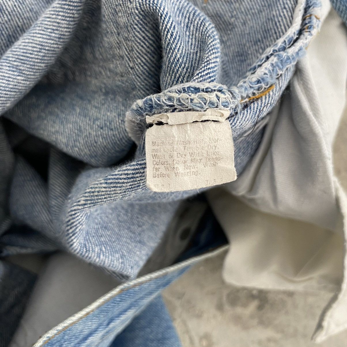 Levi's Vintage 80’s Levis 501 Faded Stonewashed Blue Jeans Size US 30 / EU 46 - 13 Thumbnail