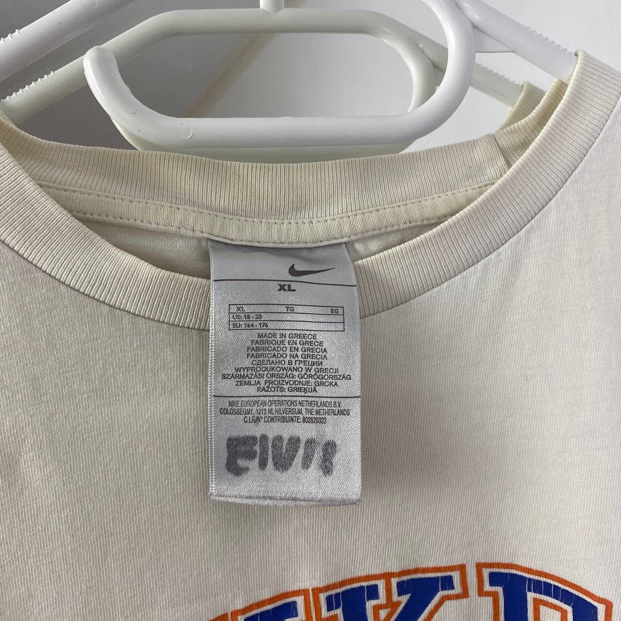 Nike Nike Vintage T-shirt Big Logo Boxy Fit Y2k Style Size US M / EU 48-50 / 2 - 4 Thumbnail