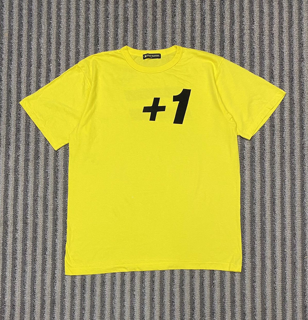 Other 24 hour Television 📺 Size US L / EU 52-54 / 3 - 4 Thumbnail