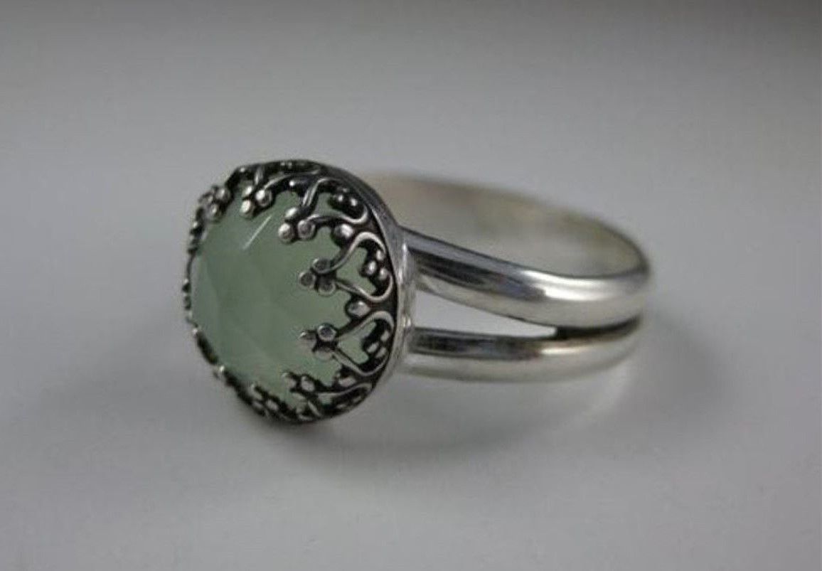 Other Sterling Silver Vintage Green Peridot Retro Ring - Size 7 Size ONE SIZE - 1 Thumbnail