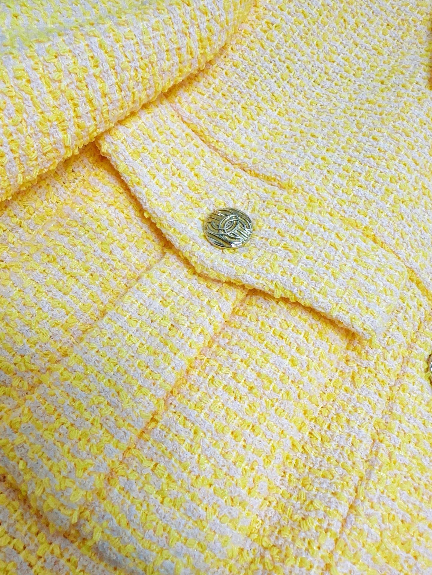 Chanel Chanel 21P Light Yellow Two-Pocket Woven 38 Jacket Size S / US 4 / IT 40 - 4 Thumbnail