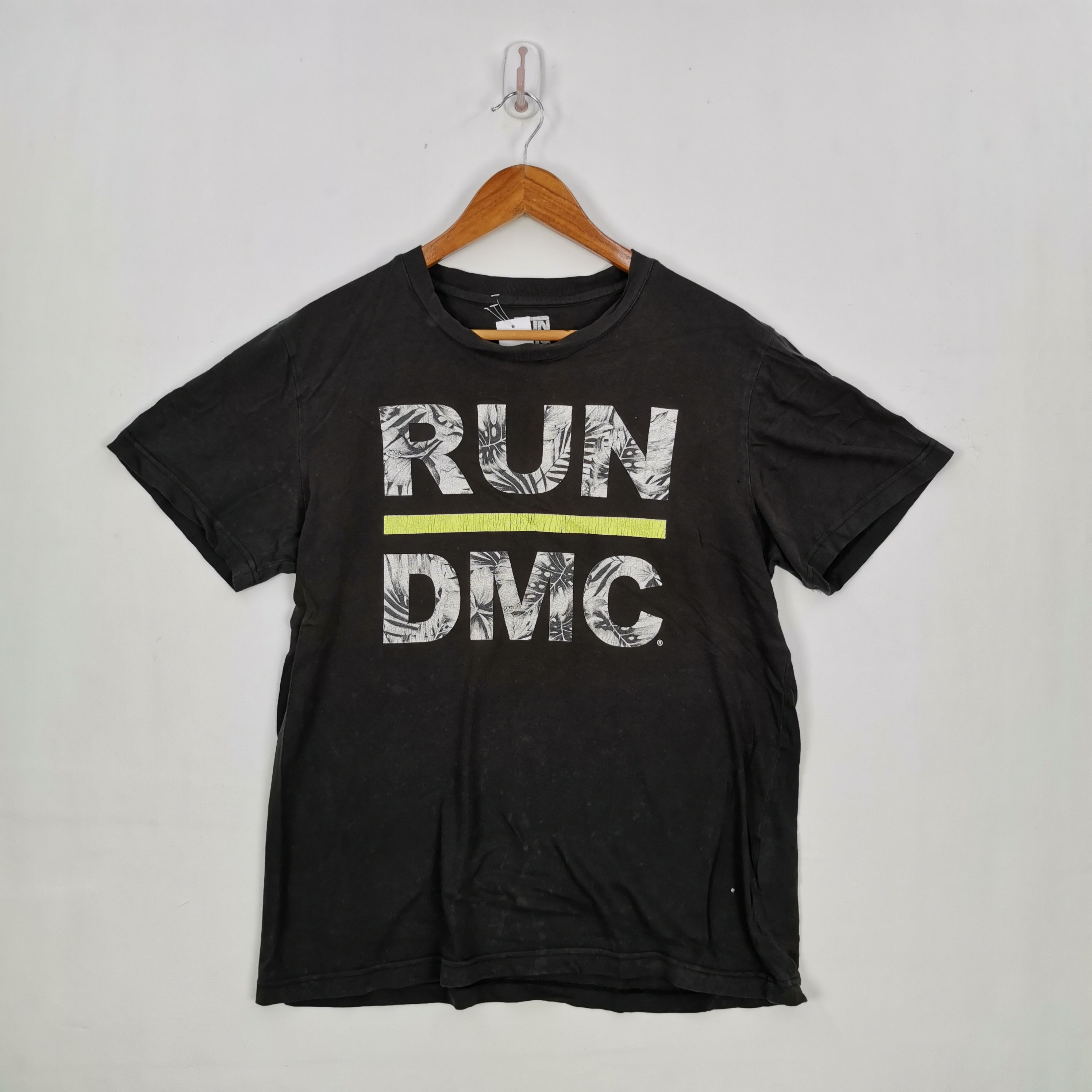 Band Tees Vintage Y2K Run DMC T-Shirt Crewneck Rap Crewneck Tees Size US M / EU 48-50 / 2 - 1 Thumbnail