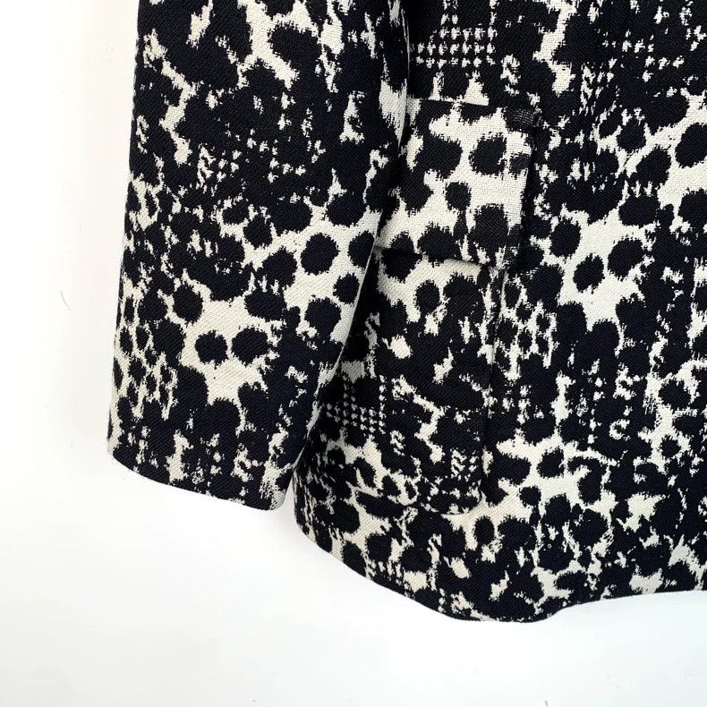 Versace Versace Black leopard print fur collar and long sleeves Size M / US 6-8 / IT 42-44 - 4 Thumbnail