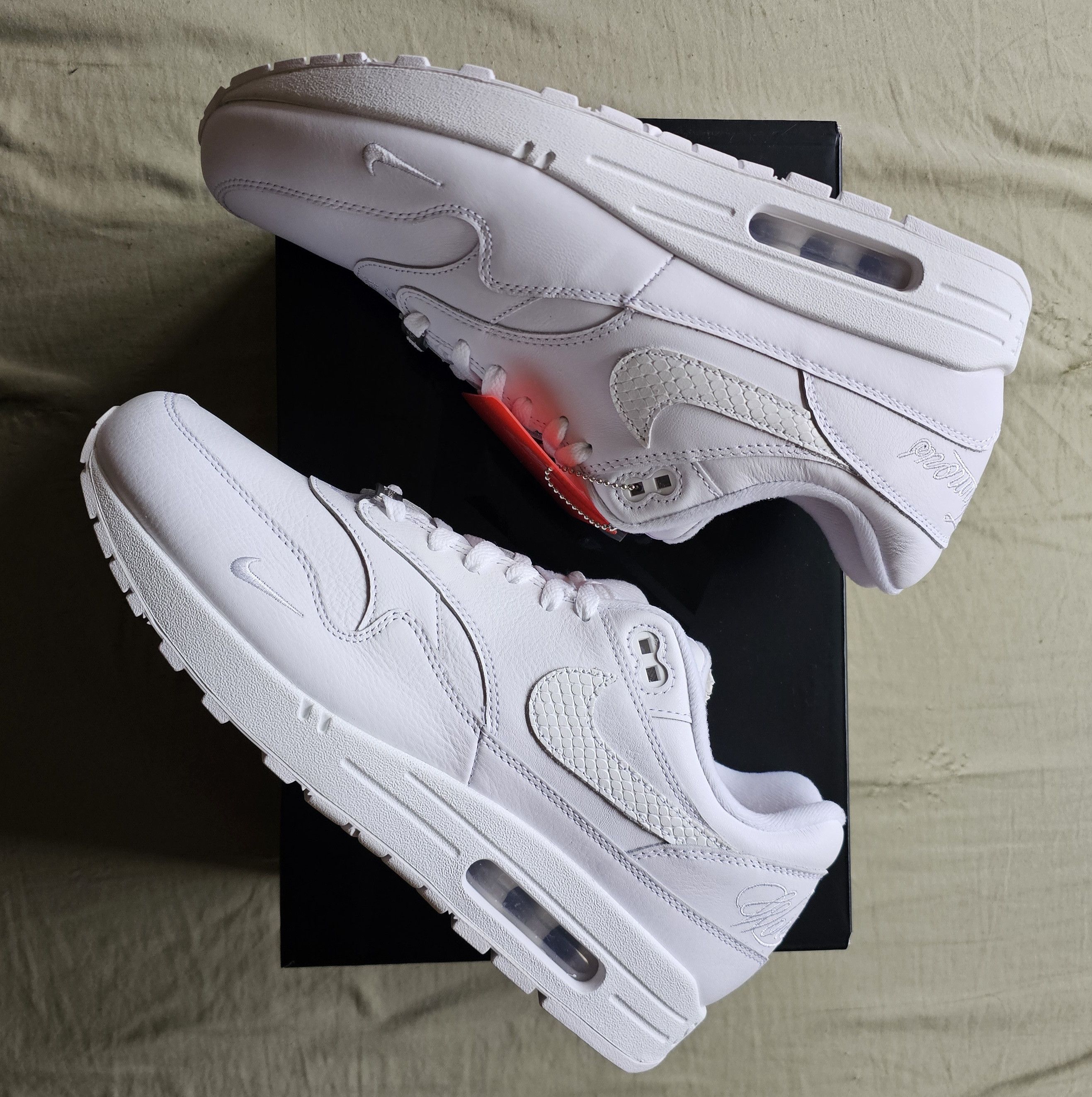 Nike × Supreme NIKE AIR MAX 1 