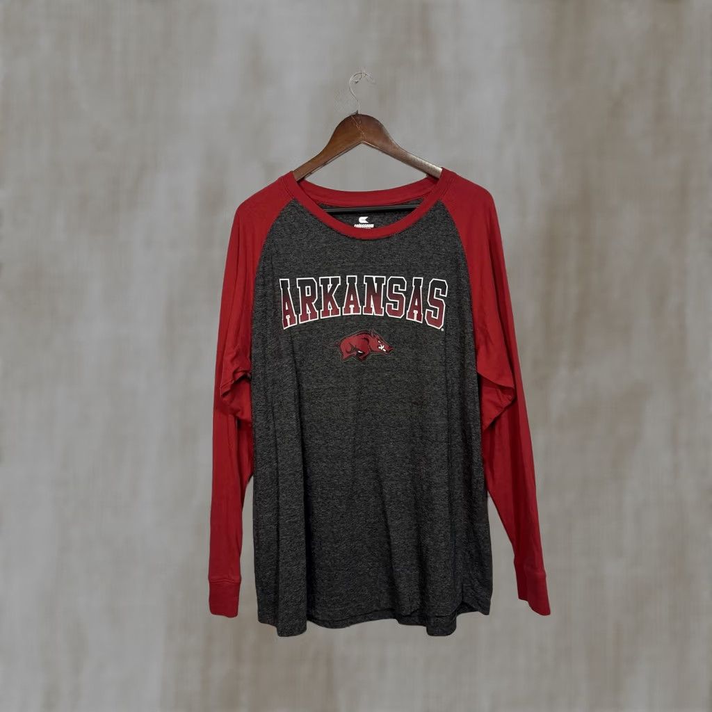 Vintage Colosseum Arkansas Razorbacks Long Sleeve Raglan Shirt XL Gray Crew Neck Graphic Print Men Size US XL / EU 56 / 4 - 1 Thumbnail