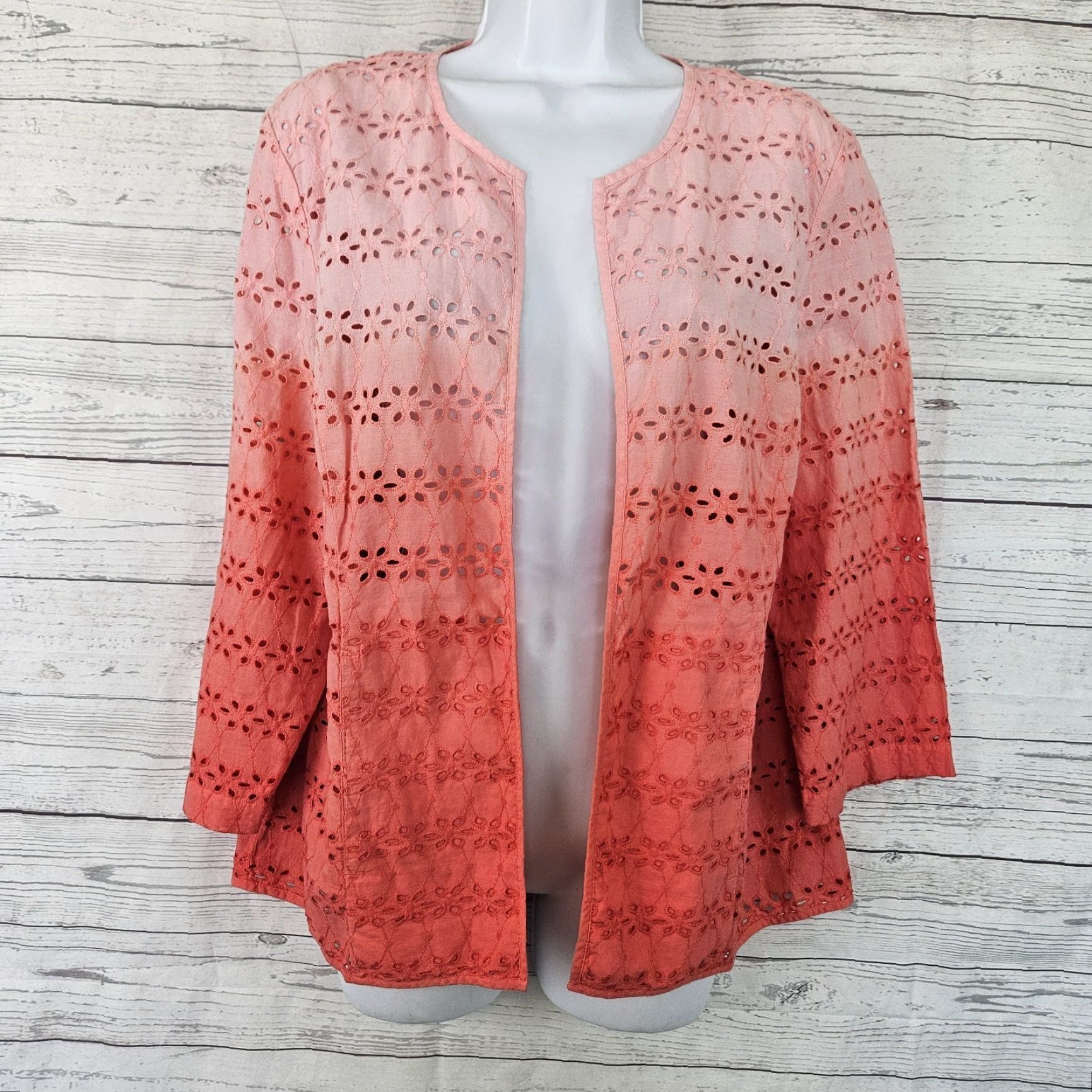 Vintage Chico's Womens Eyelet Jacket Sz Large Pink Ombre 3/4 Sleeve Open Front Cotton Jacket Womens Size L / US 10 / IT 46 - 2 Thumbnail