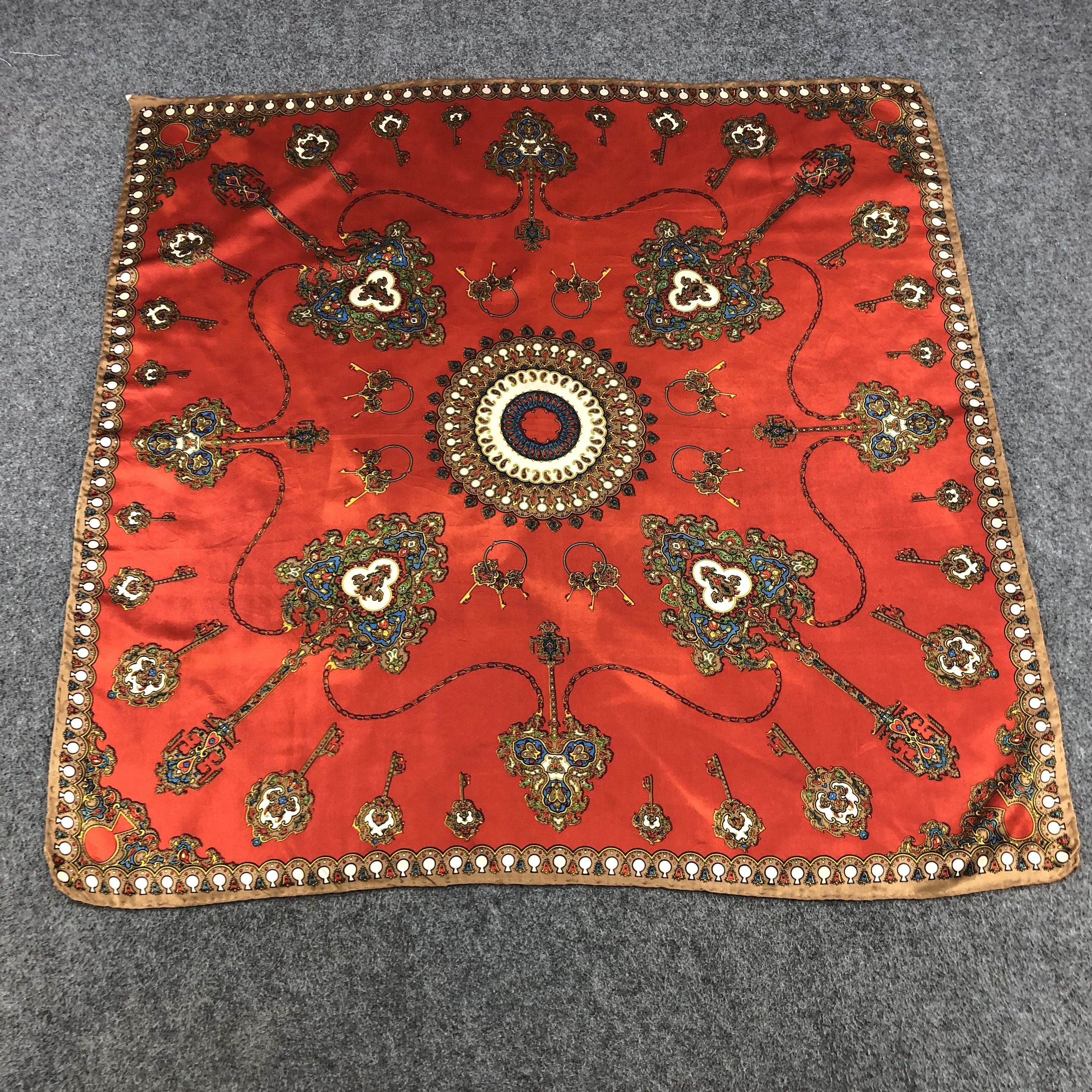 Japanese Brand Luxury Design Les Clefs Silk Scarf M259 Size ONE SIZE - 2 Thumbnail
