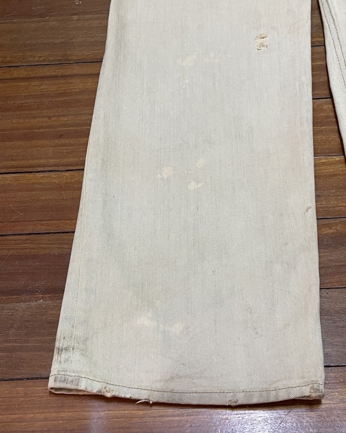 Japanese Brand Rare Design Vintage Exhibitionist Distressed Jeans 2000s Size US 34 / EU 50 - 7 Thumbnail