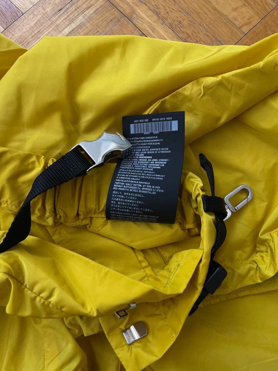 Prada Prada Re-Nylon Piuma Trousers Yellow Track Pants Triangle Size US 36 / EU 52 - 16 Thumbnail