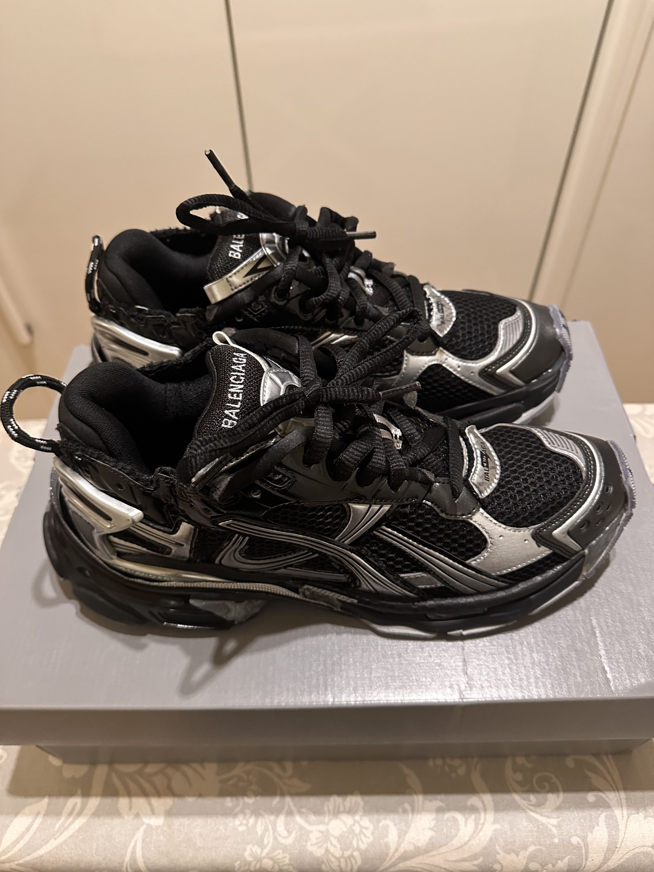 Balenciaga Balenciaga Runner Sneaker – Black / Silver (Size 43) Size US 10 / EU 43 - 4 Thumbnail