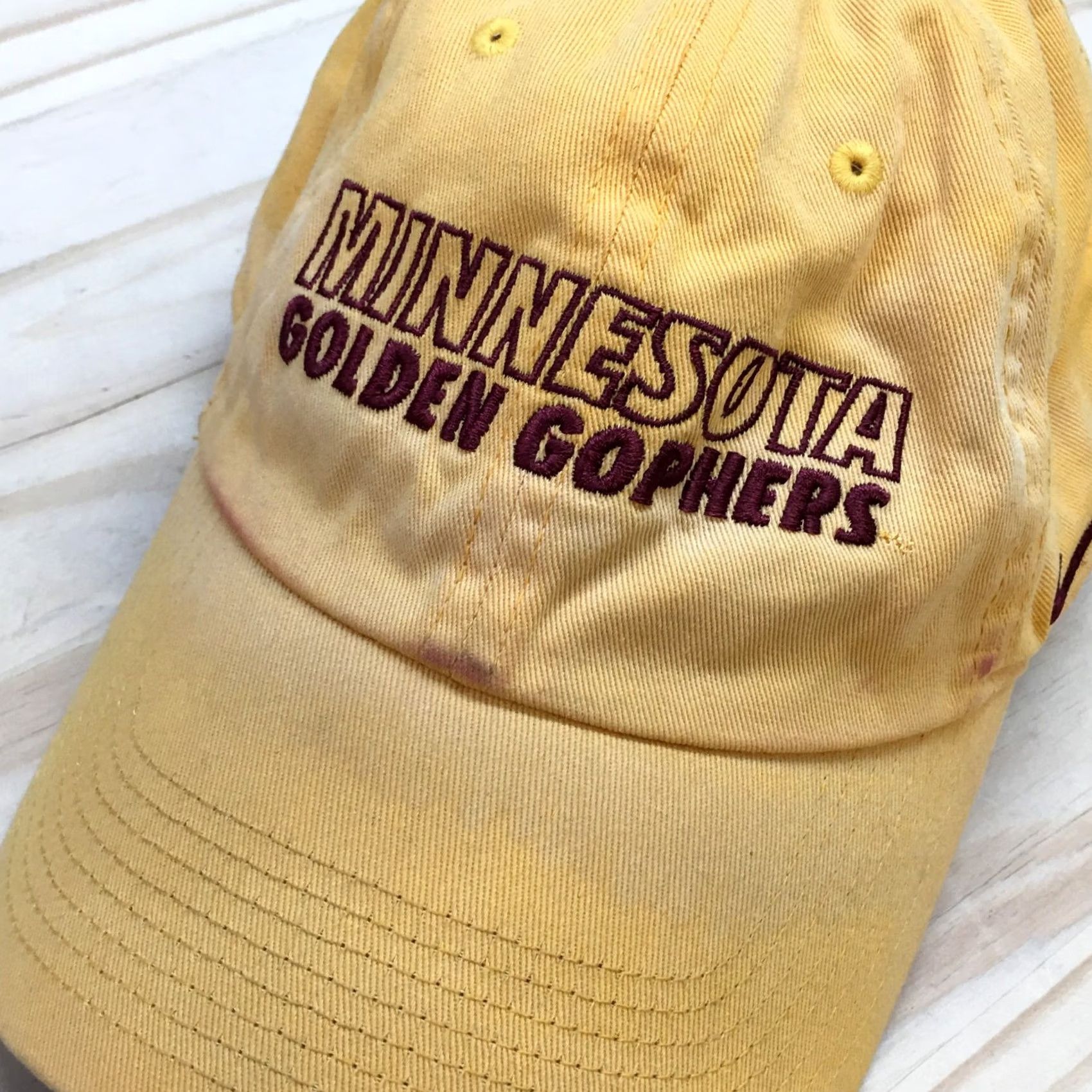 Nike Nike Baseball Cap Minnesota Gophers Mens Gold OS Curved Brim Embroidered Logo Size ONE SIZE - 4 Thumbnail