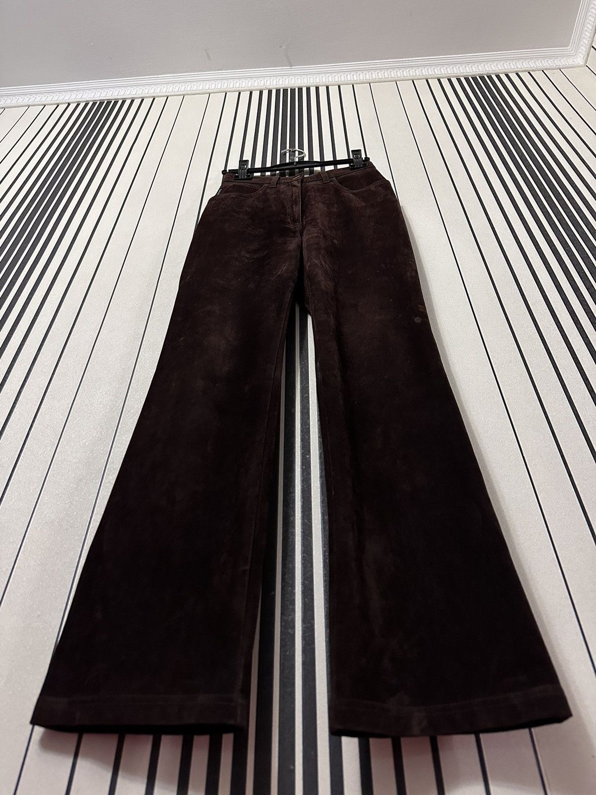 Armani 80ʼs Armani Stretchy Velour Dark Brown Rarest Pants Size 27" / US 4 / IT 40 - 2 Thumbnail