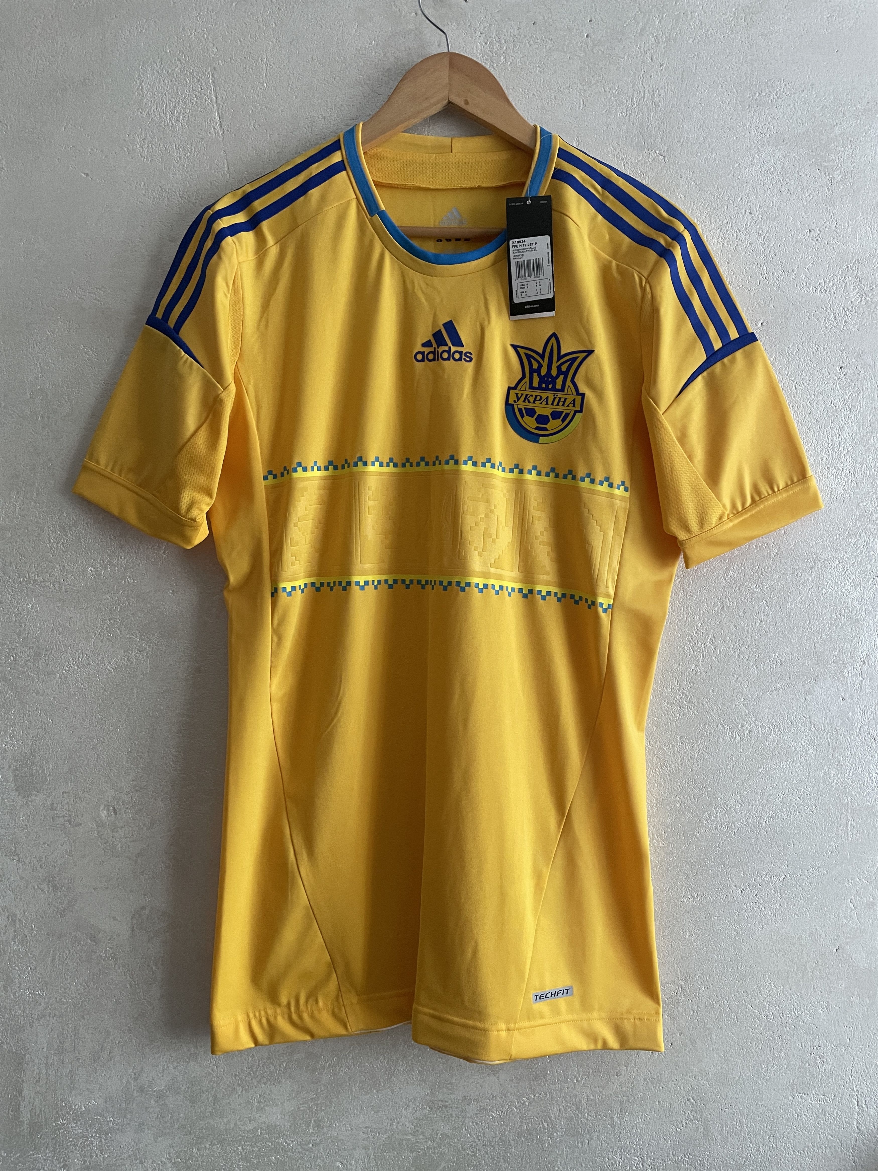 Adidas Ukraine 2012 Player Issue Home Kit Shirt Jersey Techfit Size US XL / EU 56 / 4 - 1 Thumbnail