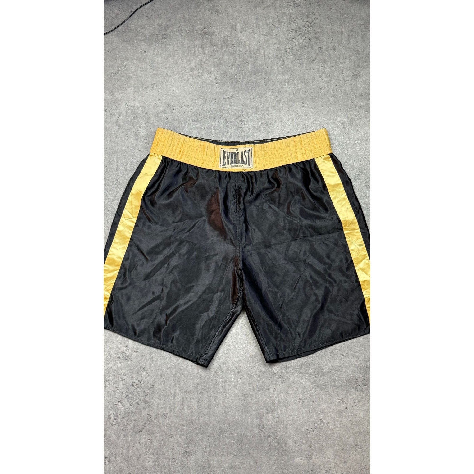 Everlast EVERLAST Professional Boxing Shorts – Black/White – Size XL Size US 36 / EU 52 - 1 Thumbnail