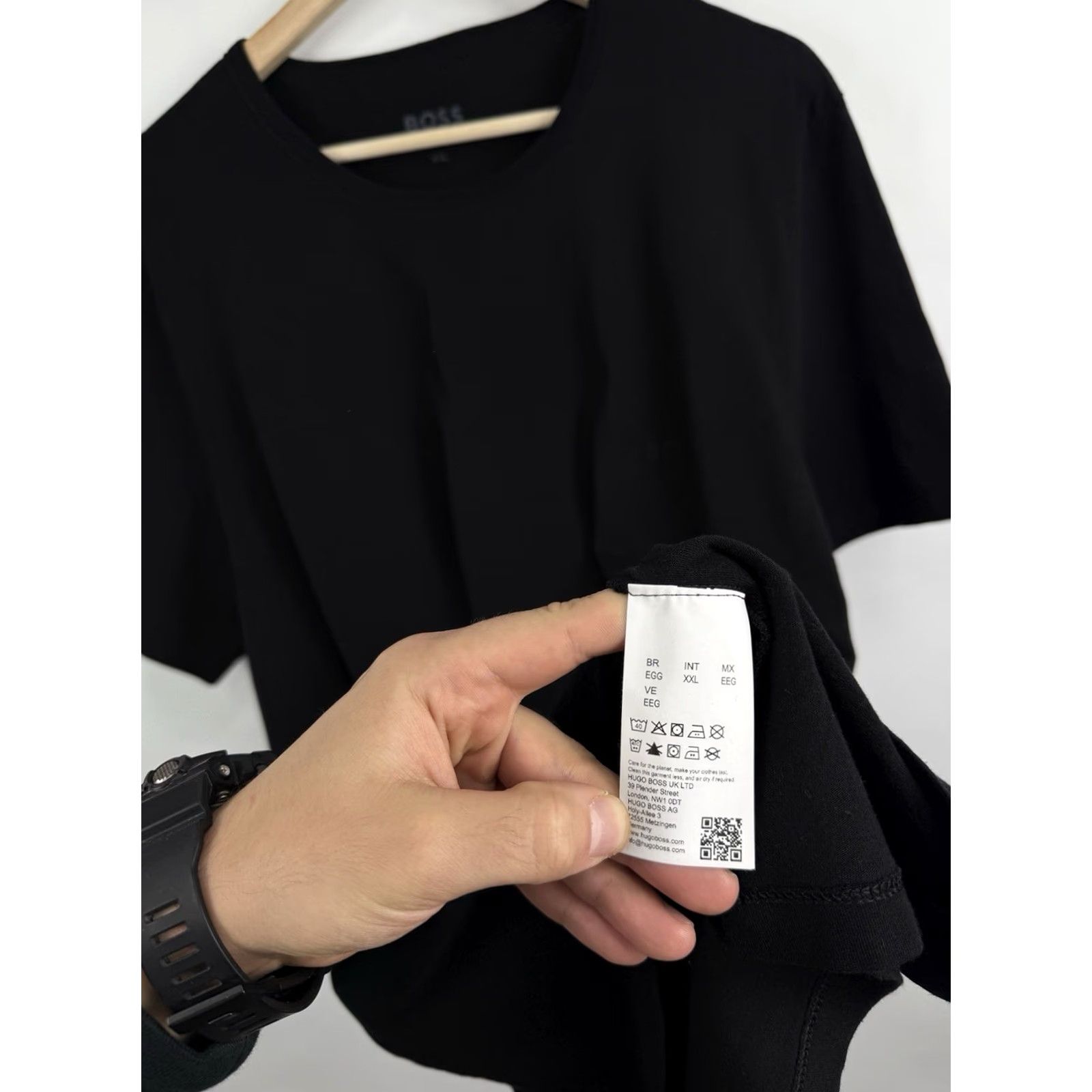 Hugo Boss HUGO BOSS T-Shirt Classic Men XXL Black Retro Rare Y2K Luxury Brand Berlin Shirt Size US XXL / EU 58 / 5 - 6 Thumbnail