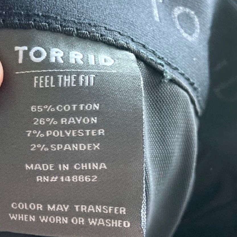 Torrid Torrid Black Feel The Fit Bombshell Skinny Jeans Womens 24R Distressed Stretch 5-Pocket Regular Rise High Waist Zip Button Jeans Size 28" / US 6 / IT 42 - 5 Thumbnail