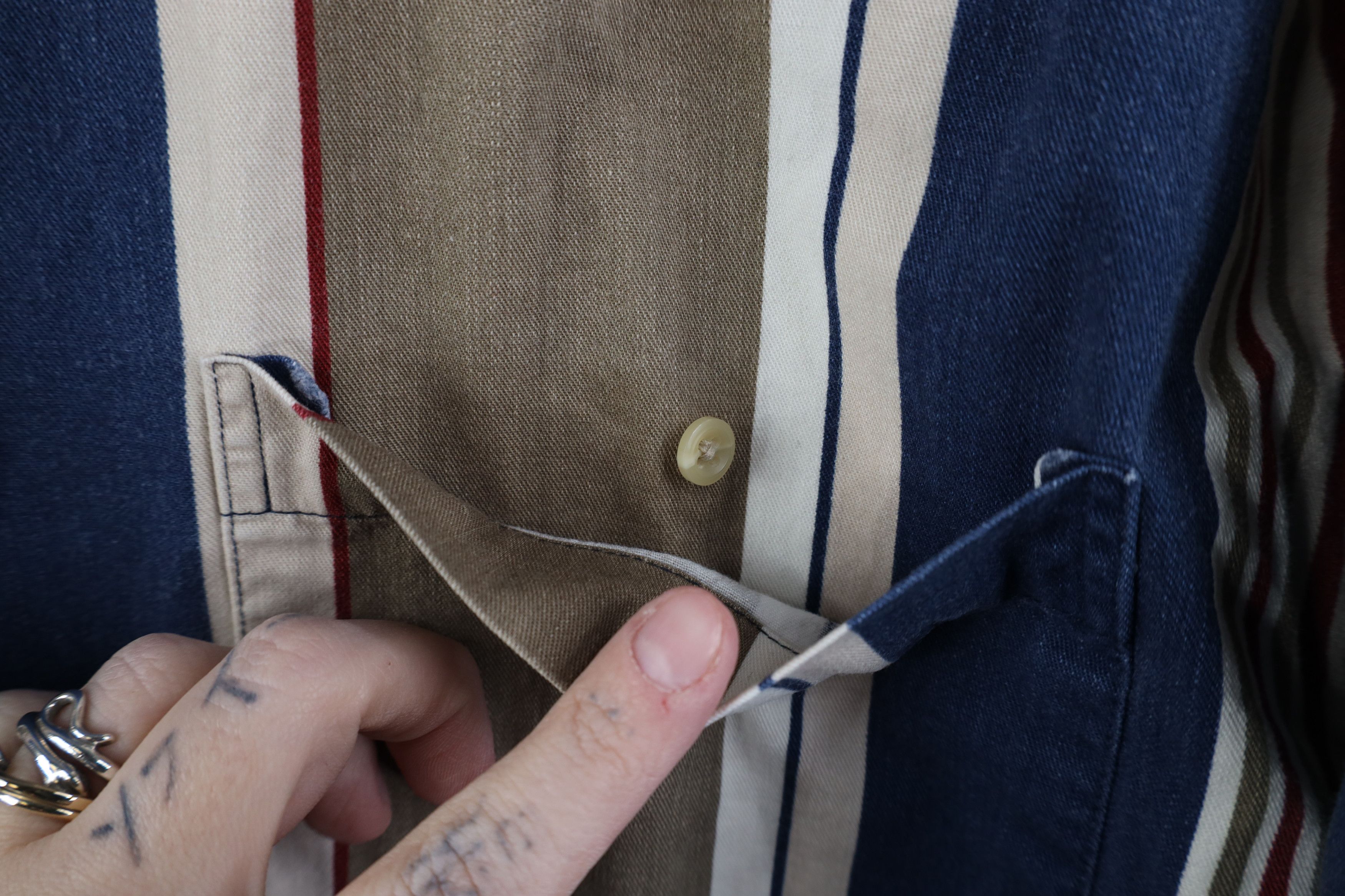 Vintage Vintage 90s Streetwear Block Collared Button Down Shirt Size US XL / EU 56 / 4 - 8 Thumbnail