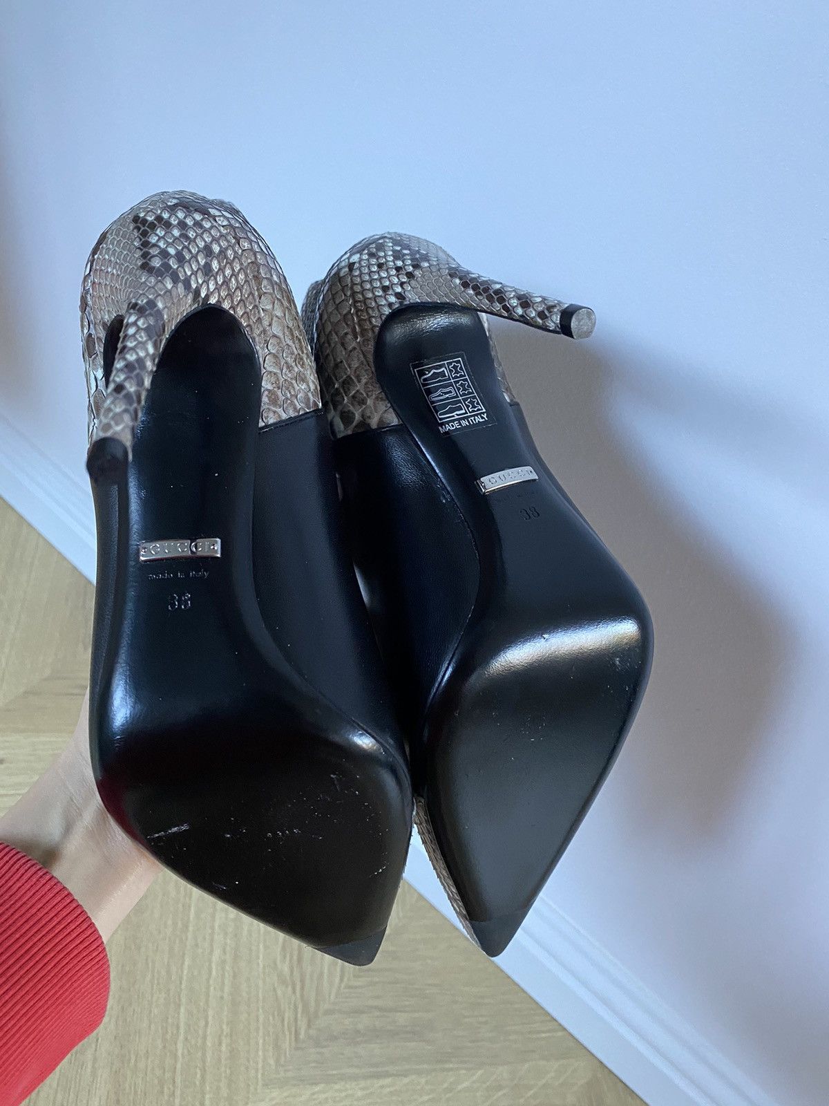Designer × Gucci Gucci leather ankle boots Roccia phyton pointed toe Size US 8 / IT 38 - 9 Thumbnail