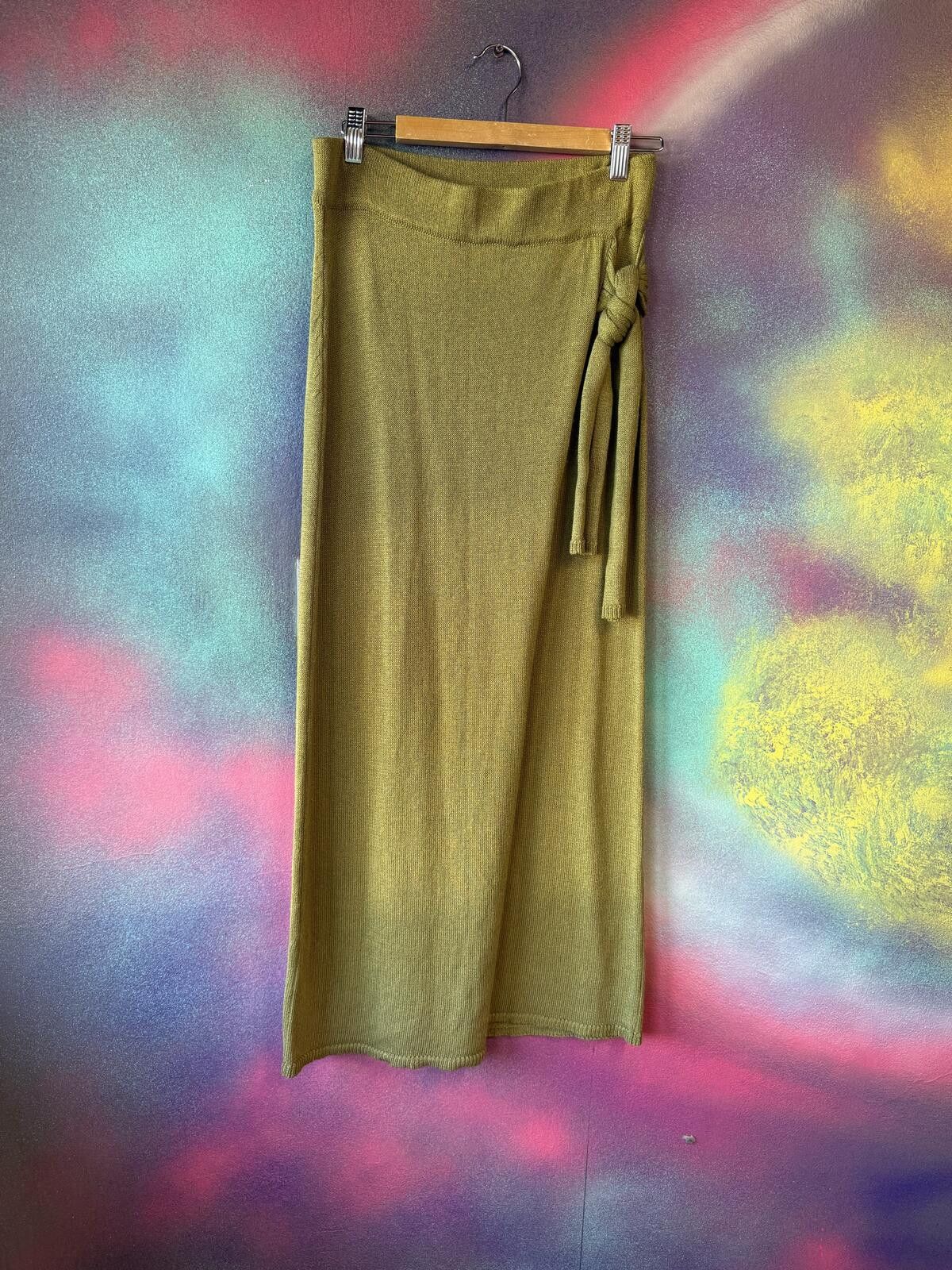 Massimo Dutti Massimo dutti olive green textured knit midi skirt size - M Size 26" / US 2 / IT 38 - 1 Thumbnail
