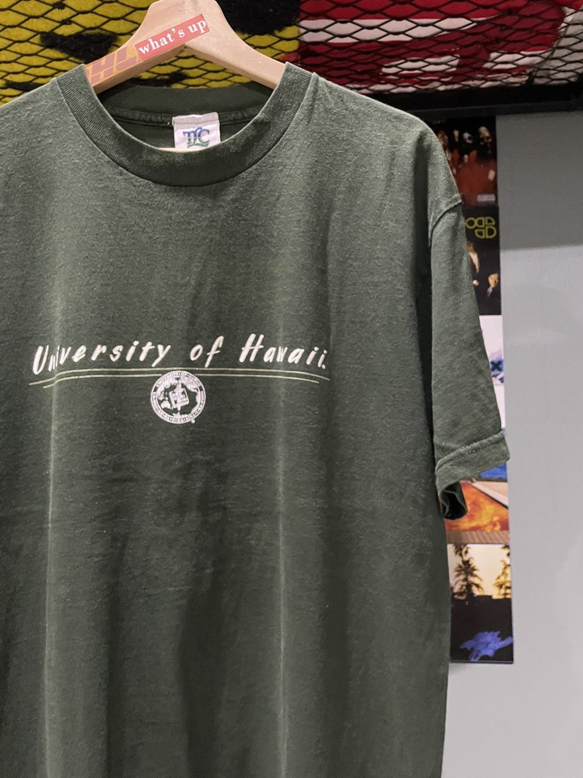 Vintage Vintage University Of Hawaii Tee Size US L / EU 52-54 / 3 - 3 Thumbnail