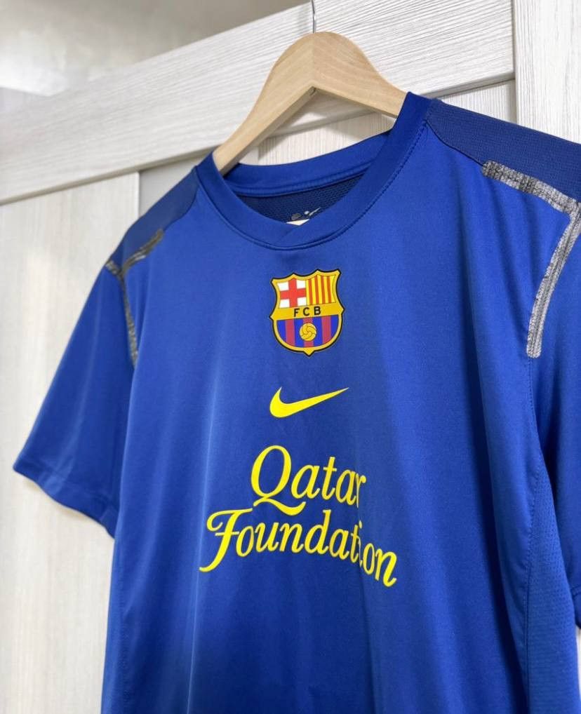 Other Barcelona Soccer Jersey Vintage Football Yamal Size US S / EU 44-46 / 1 - 7 Thumbnail