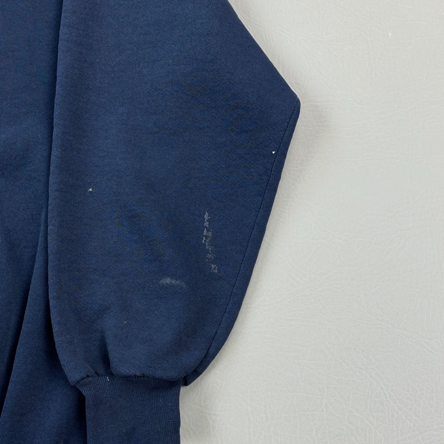 Russell Athletic VINTAGE Russell Athletic Sweatshirt Mens XL Navy Crewneck Pullover USA Made 90s Sweatshirt Mens XL Navy Crewneck Pullover USA Made 90s Size US XL / EU 56 / 4 - 2 Thumbnail