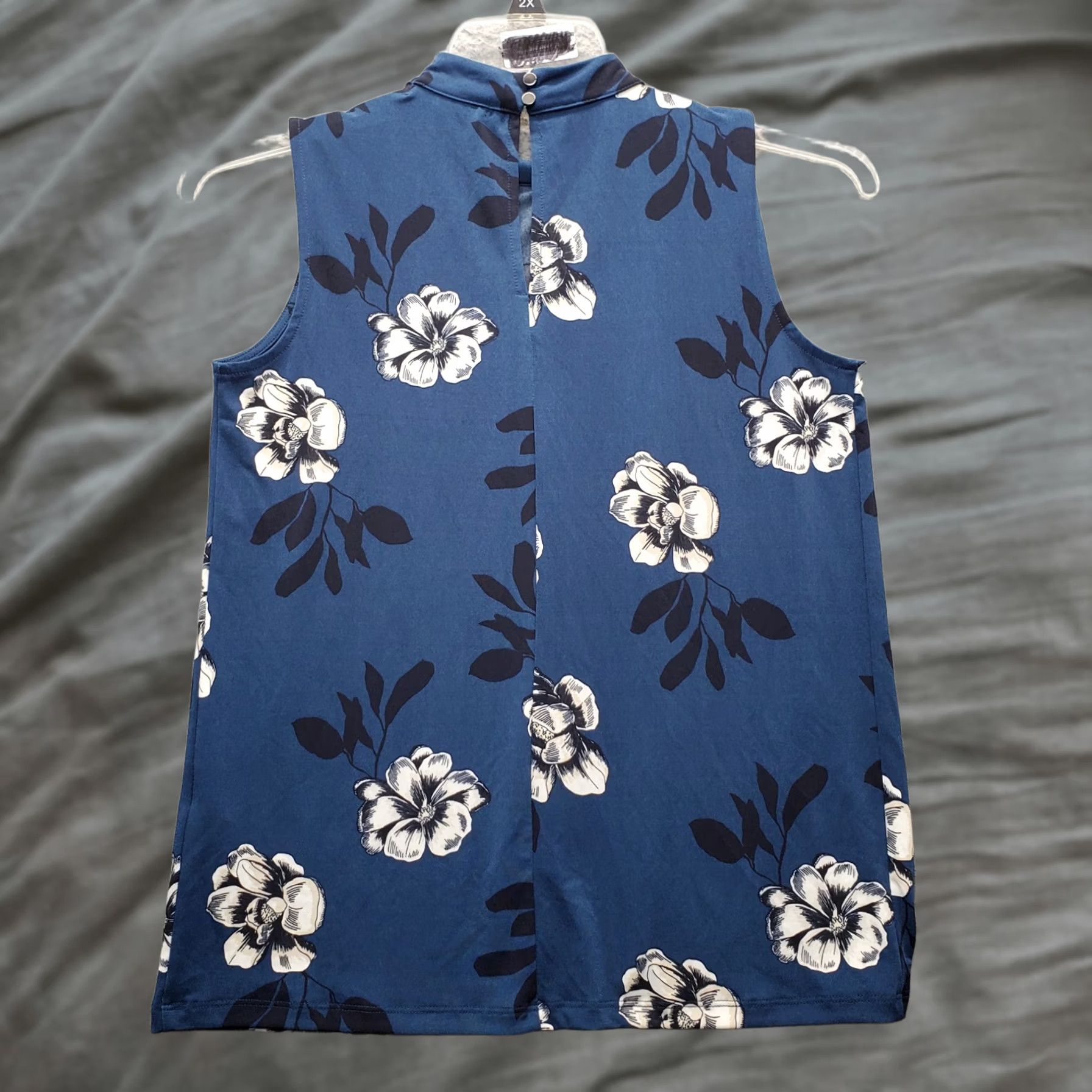 Banana Republic Banana Republic Blouse Top Womens XS Multi Floral Stretch Sleeveless Pullover Size XS / US 0-2 / IT 36-38 - 1 Thumbnail