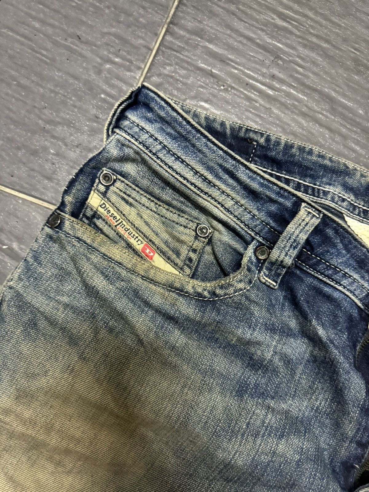 Diesel × If Six Was Nine VINTAGE DIESEL DISTRESSED JEANS Size US 35 - 4 Thumbnail