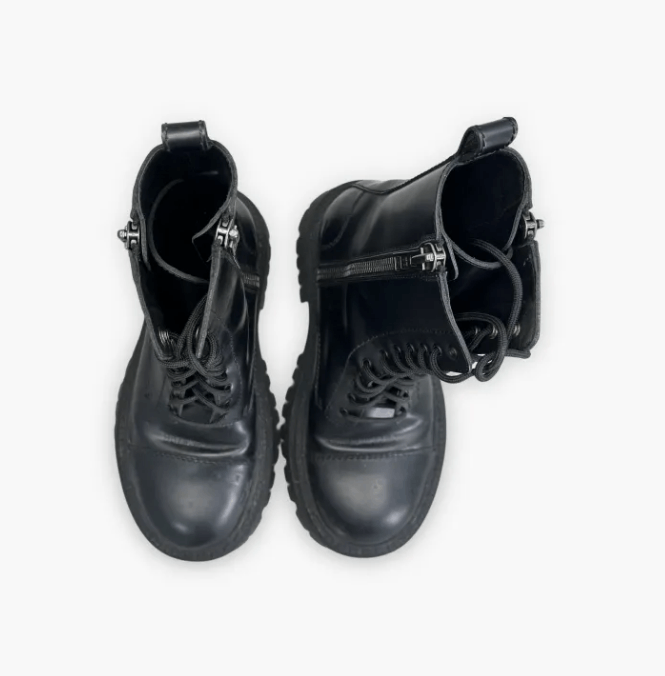 Balenciaga Balenciaga short Dr. Martens Size US 7 / EU 40 - 6 Thumbnail