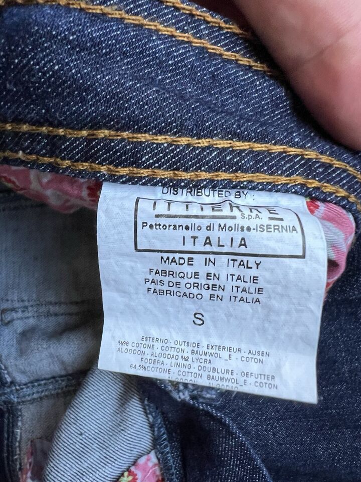 Dolce & Gabbana Dolce & Gabbana Knee Length Denim Skirt Blue Size S Size 28" / US 6 / IT 42 - 14 Thumbnail