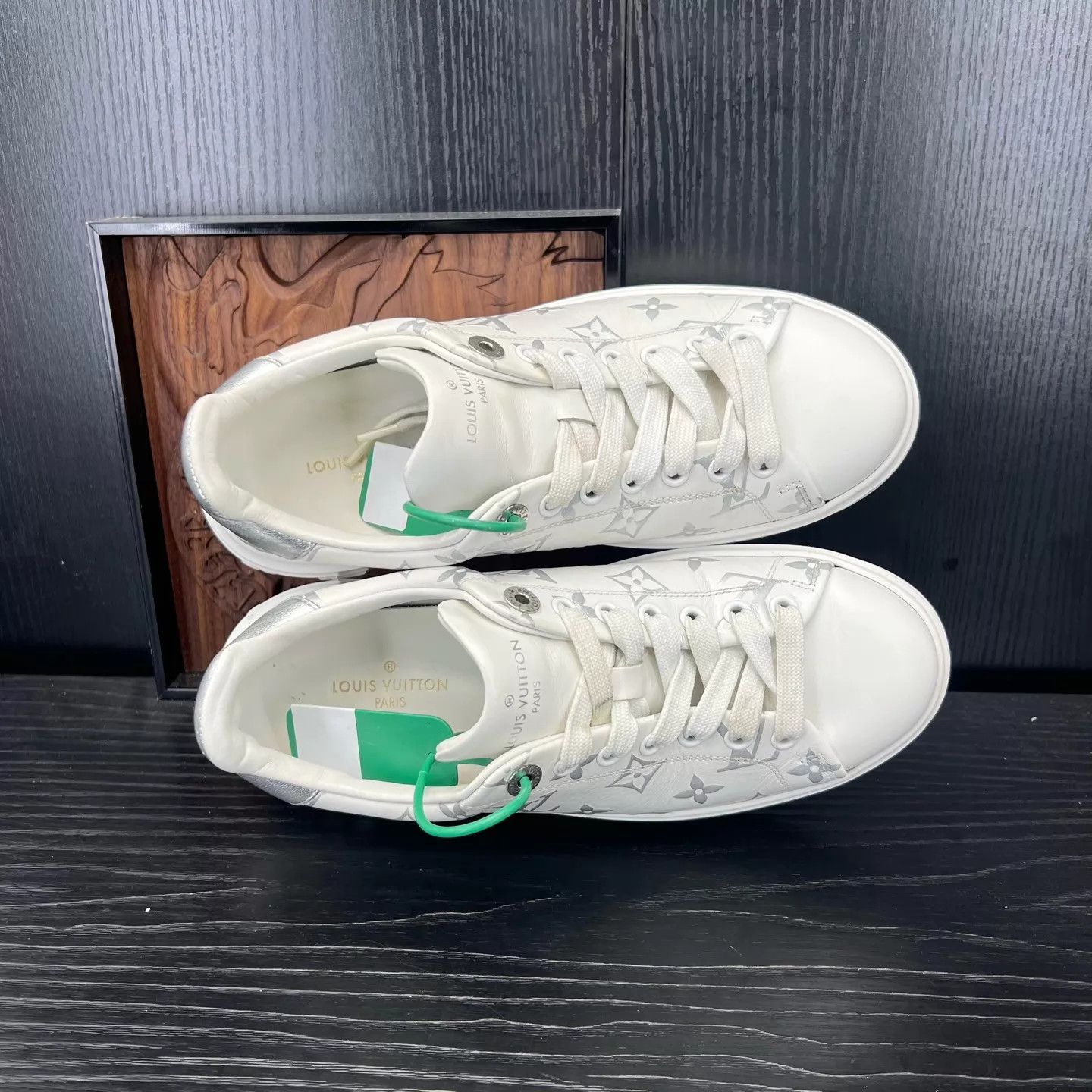 Louis Vuitton LV Time Out Silver/White Sneaker 38 Original Box Like New Size US 7.5 / IT 37.5 - 8 Thumbnail