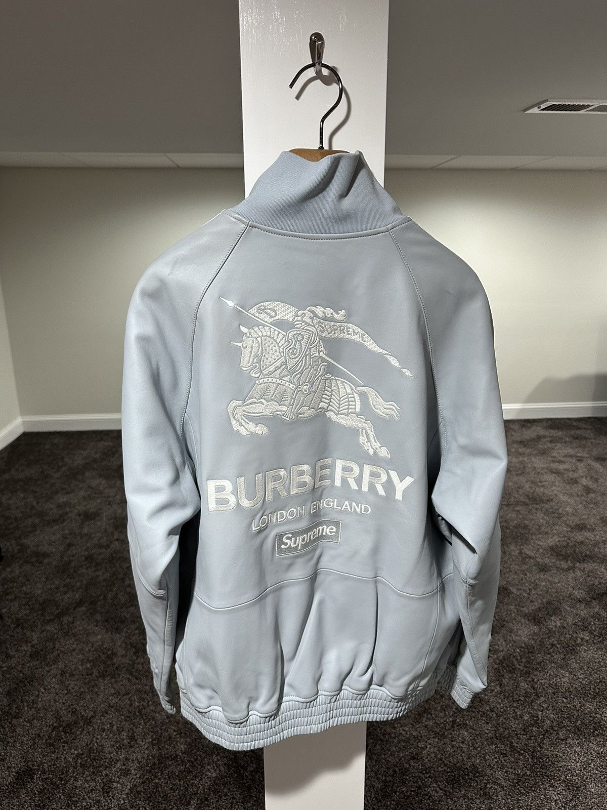 Burberry × Supreme Supreme Burberry Pastel Blue Embroidered Leather Zip Jacket Size US L / EU 52-54 / 3 - 2 Thumbnail