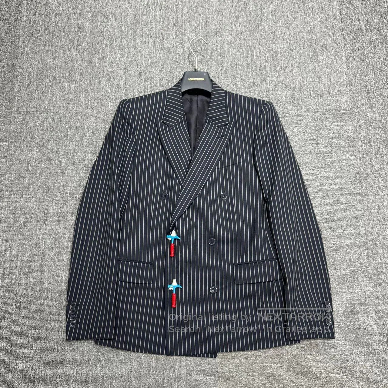 Louis Vuitton louis vuitton double-breasted striped suit jacket. Size US L / EU 52-54 / 3 - 1 Thumbnail