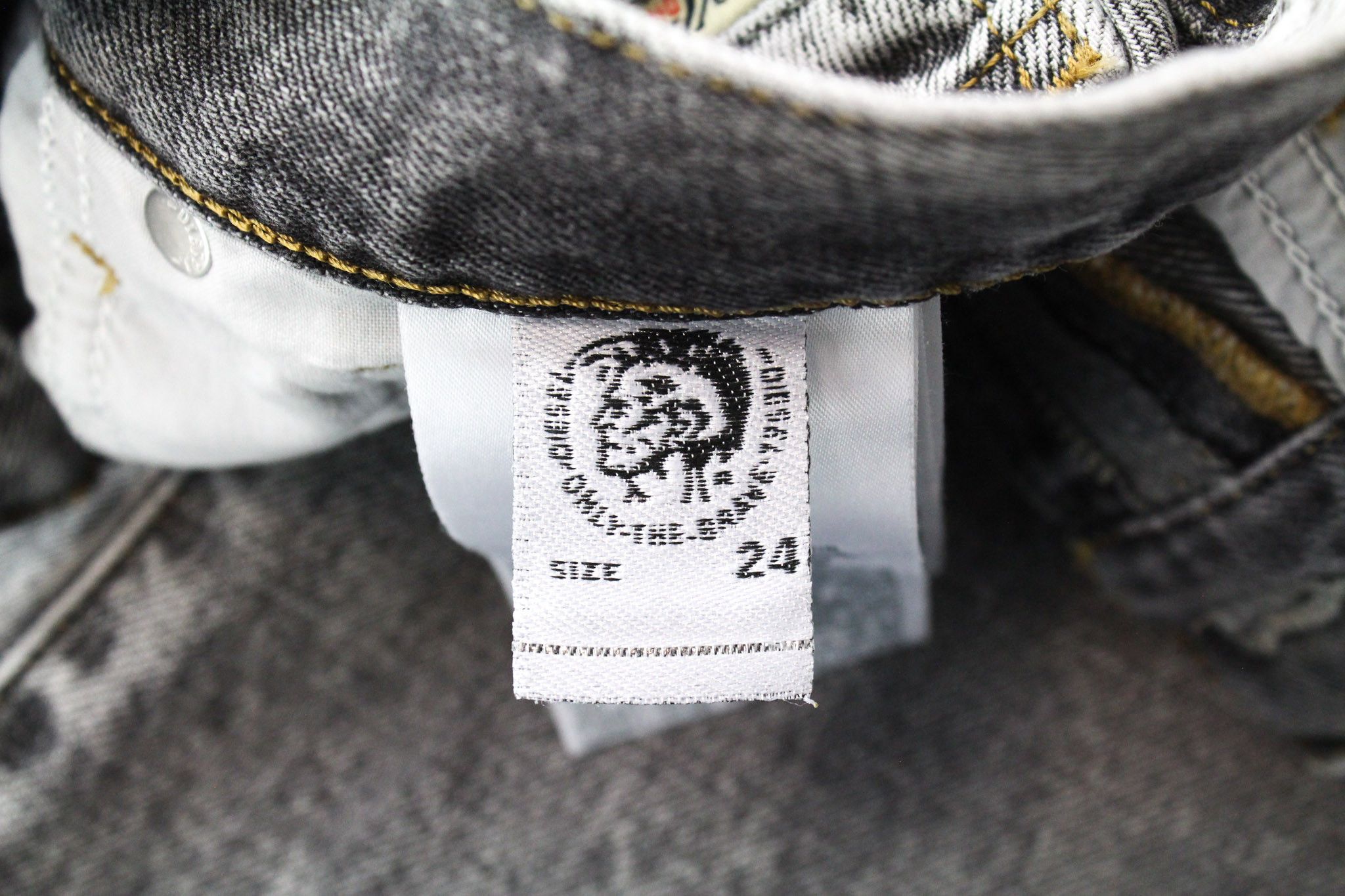Diesel WIDEE 8880X W24/L30 Grey Cotton Straight Jeans 69498 Size 24" / US 00 / IT 34 - 6 Thumbnail