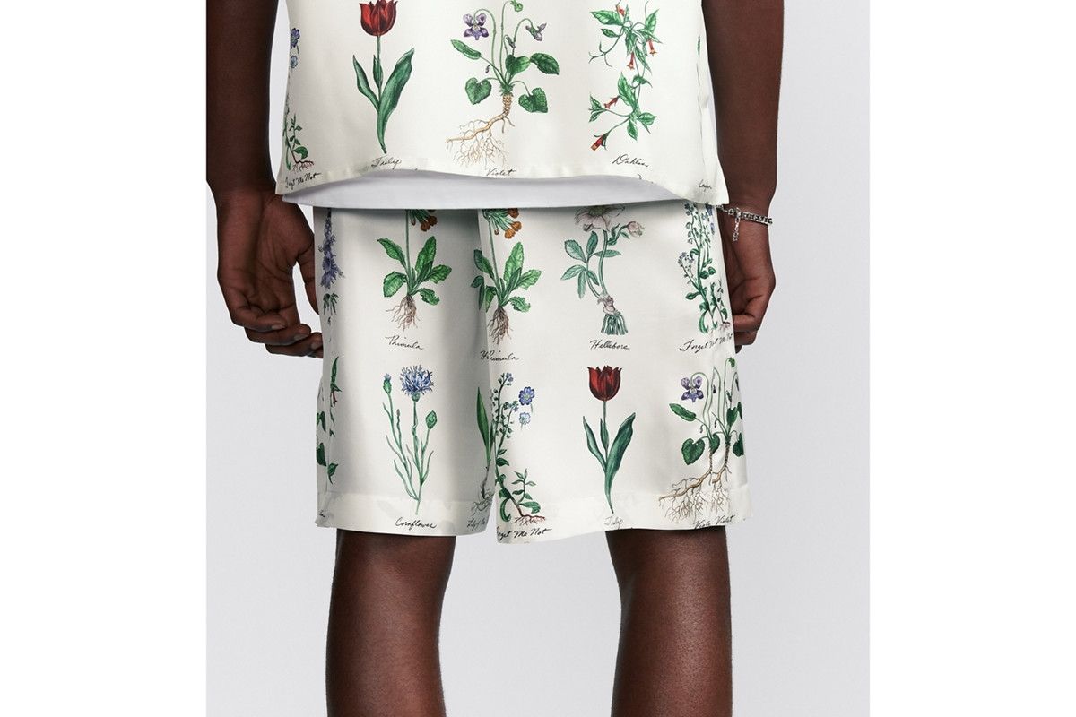 Dior o1bcso1str0226 Illustration Bermuda Shorts in White Size US 32 / EU 48 - 6 Thumbnail