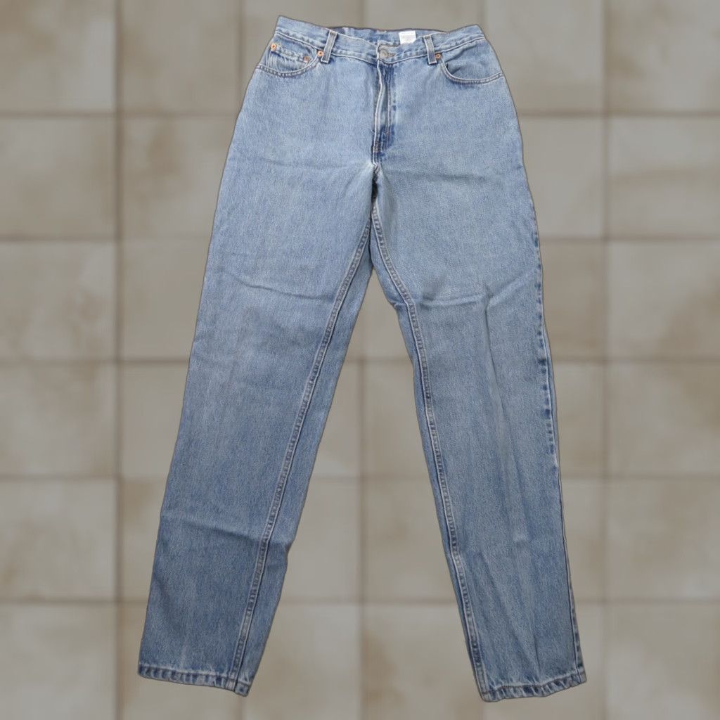 Levi's VINTAGE Levi's 550 Jeans Denim 12 Reg Blue Slim Straight Inseam 32 Women Size 34" / US 12 / IT 48 - 1 Thumbnail