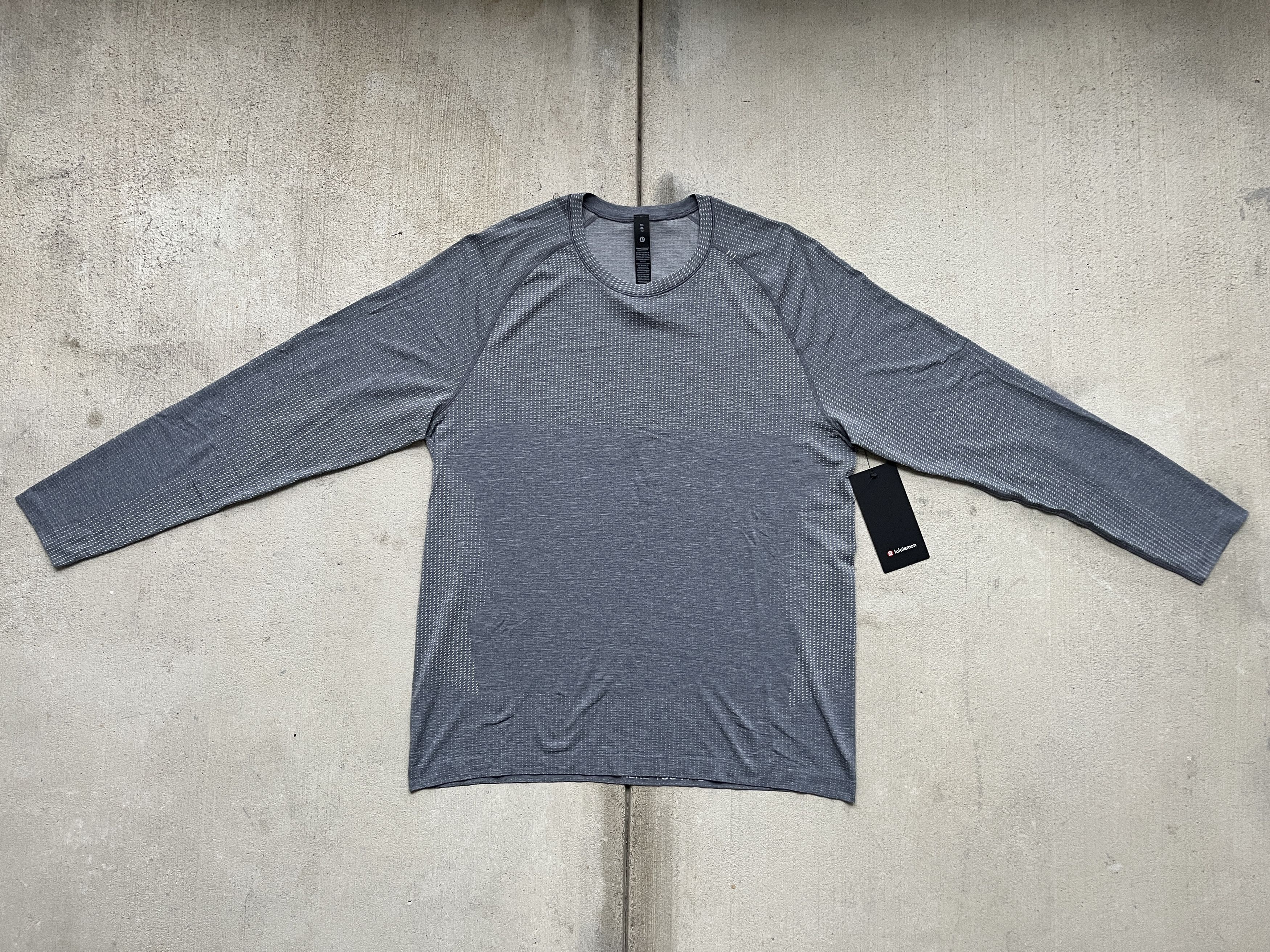 Lululemon Lululemon Metal Vent Tech Long Sleeve Shirt Size US XL / EU 56 / 4 - 1 Thumbnail