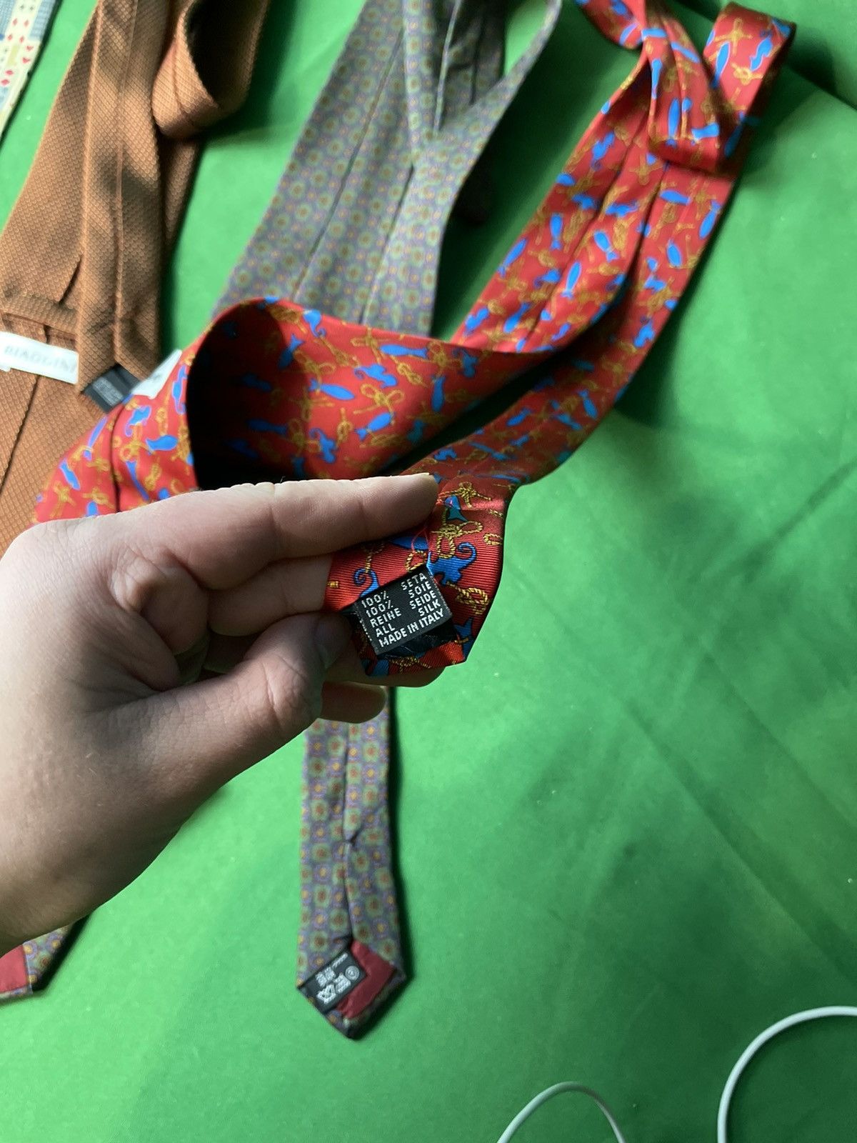 Kenzo × Vintage × Yves Saint Laurent lot of 5 vintage tie Burberrys, YSL, KENZO, made in Italy Size ONE SIZE - 15 Thumbnail
