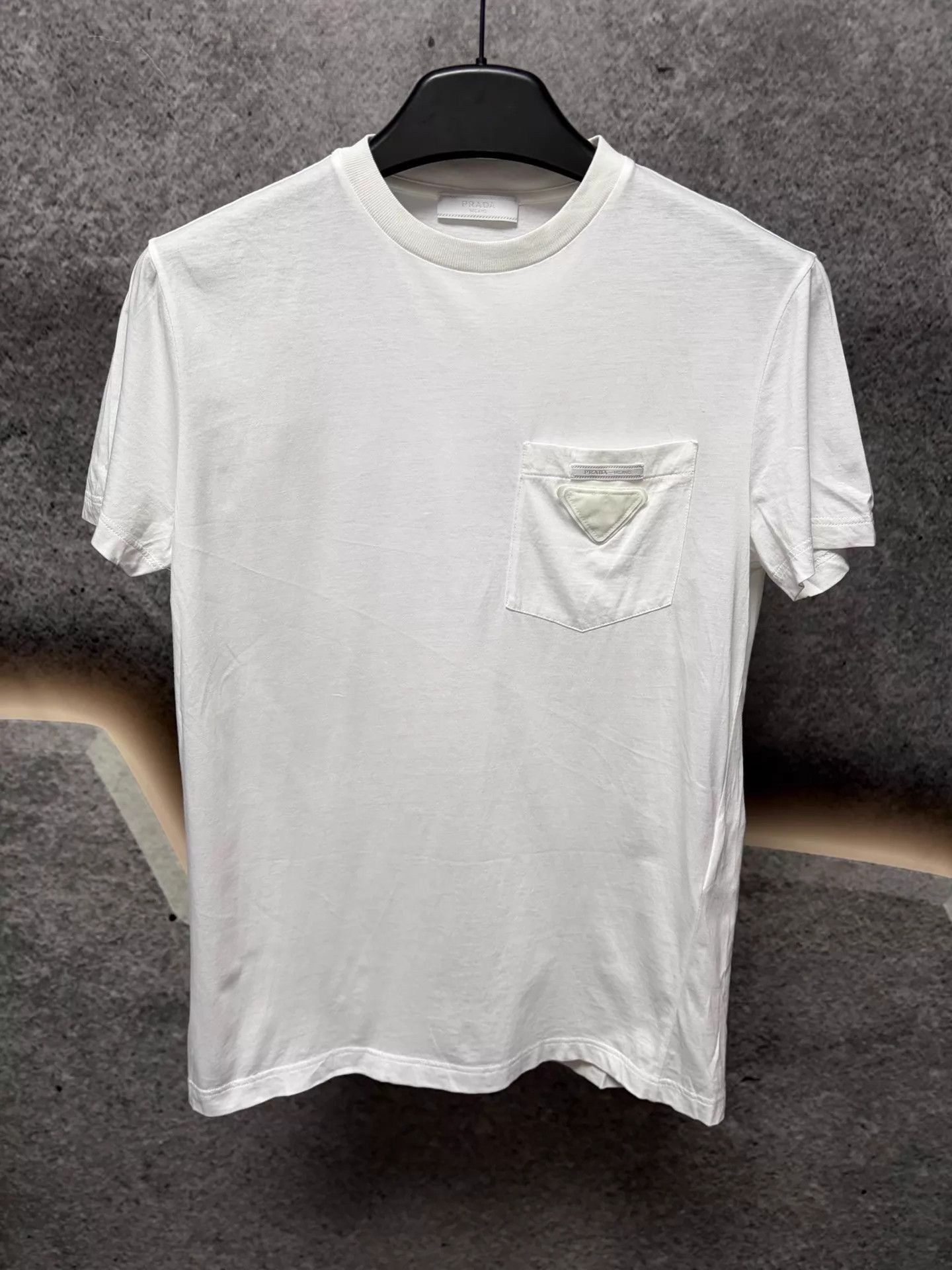 Prada Prada White Short-Sleeve T-Shirt S Size US S / EU 44-46 / 1 - 1 Thumbnail