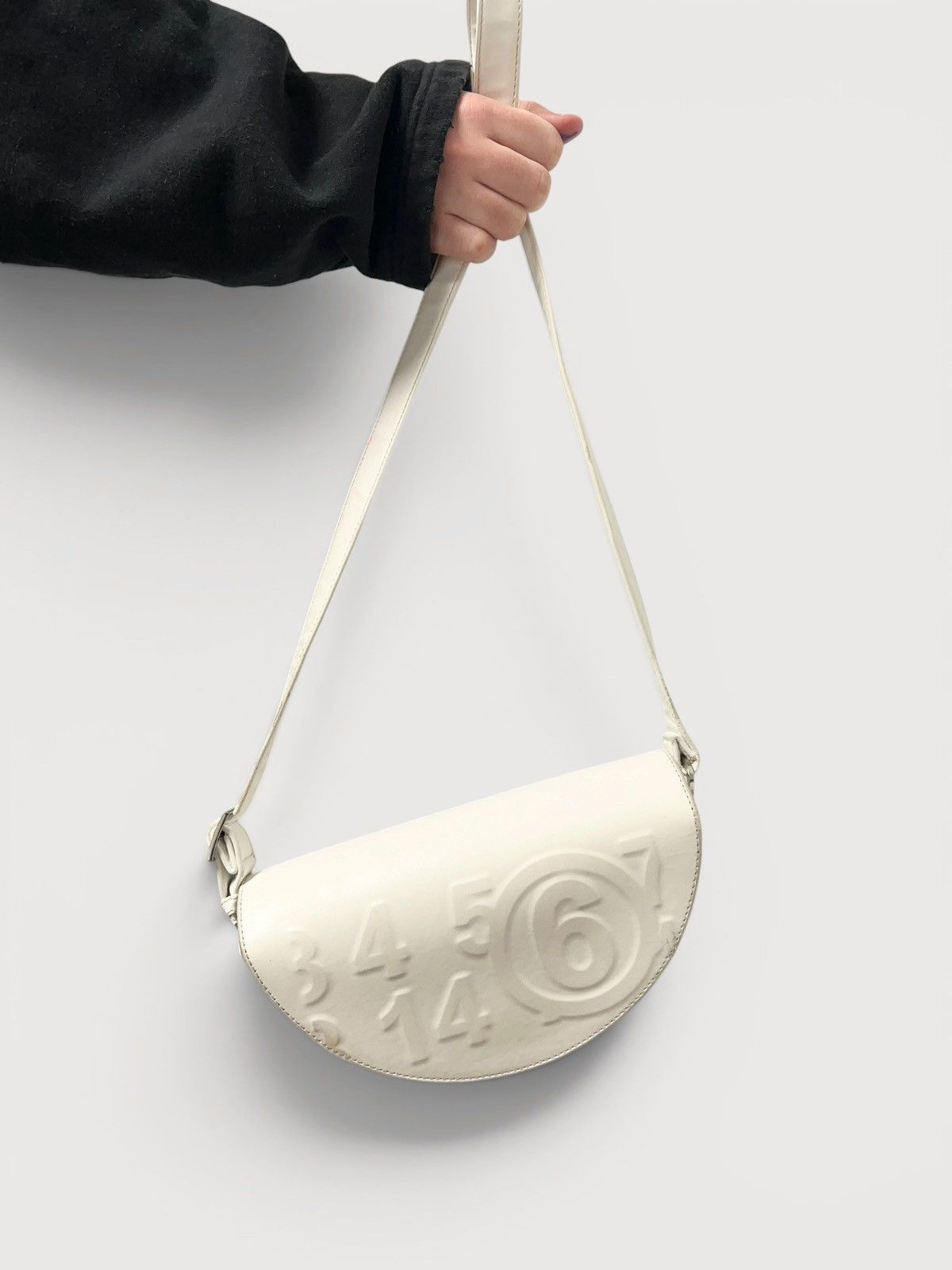 Maison Margiela "Half Moon" Embossed Number Logo Shoulder Bag Size ONE SIZE - 1 Thumbnail