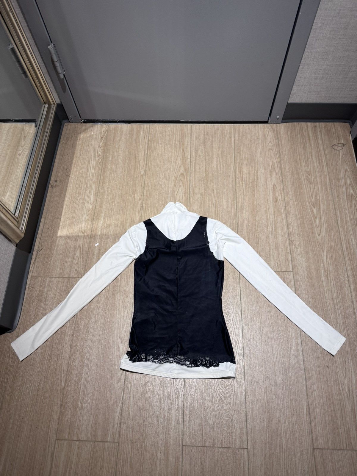 Balenciaga Balenciaga Lace Top Print Long Sleeve T Shirt Size XS / US 0-2 / IT 36-38 - 10 Thumbnail